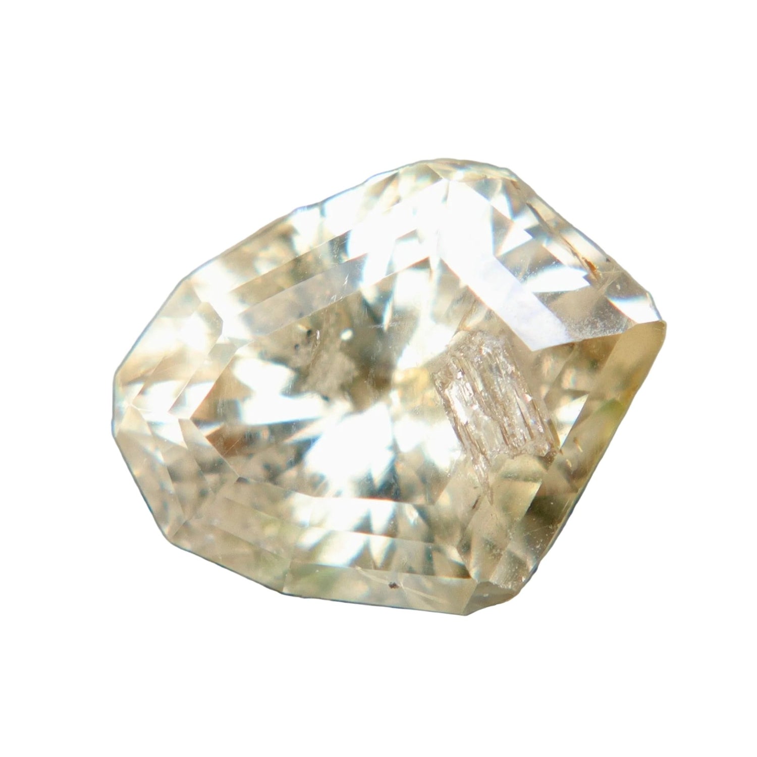 Natural Peach Sapphire | Freeform Cut | 2.93 Carat | Ceylon - Sapphirepal