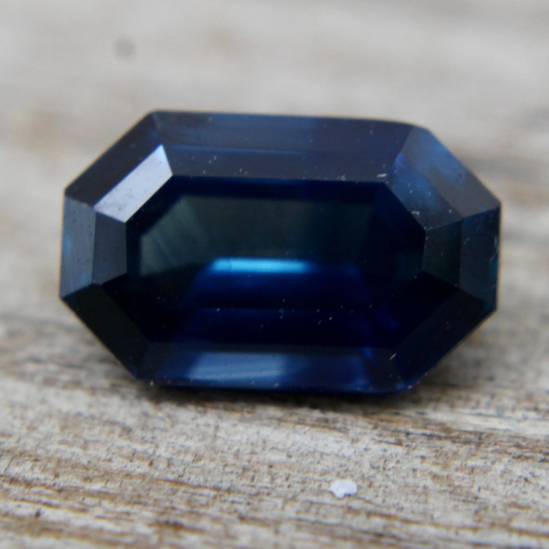 Natural Peacock Sapphire - Sapphirepal