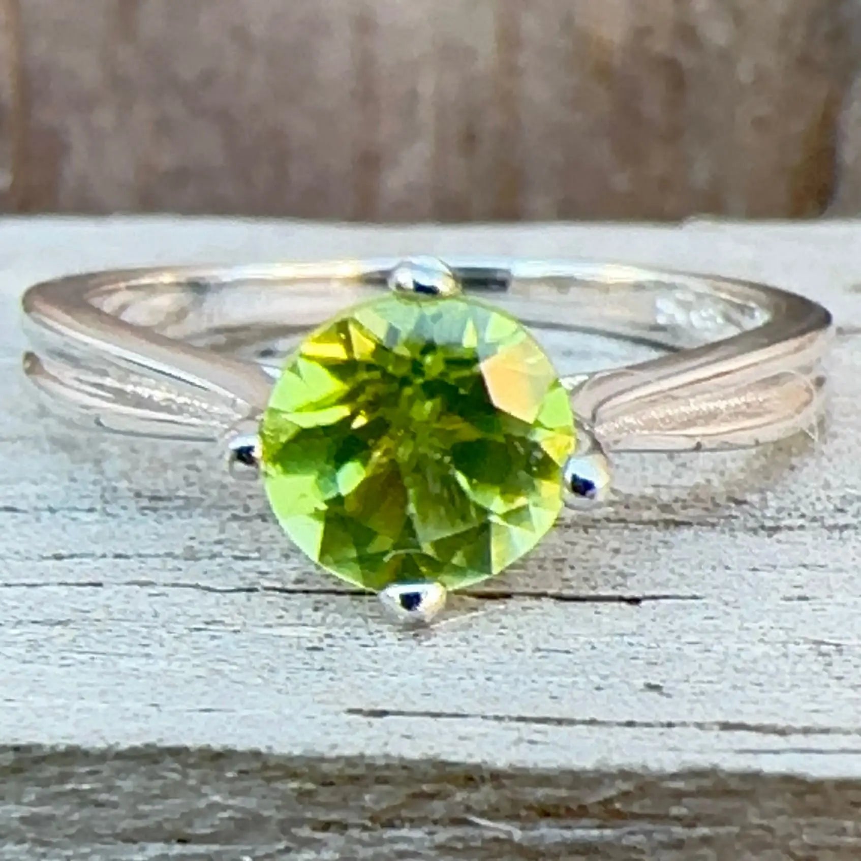 Natural Peridot Ring - Sapphirepal