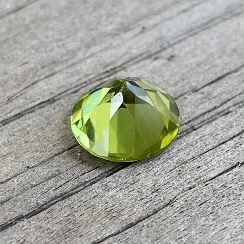 Natural Peridot - Sapphirepal