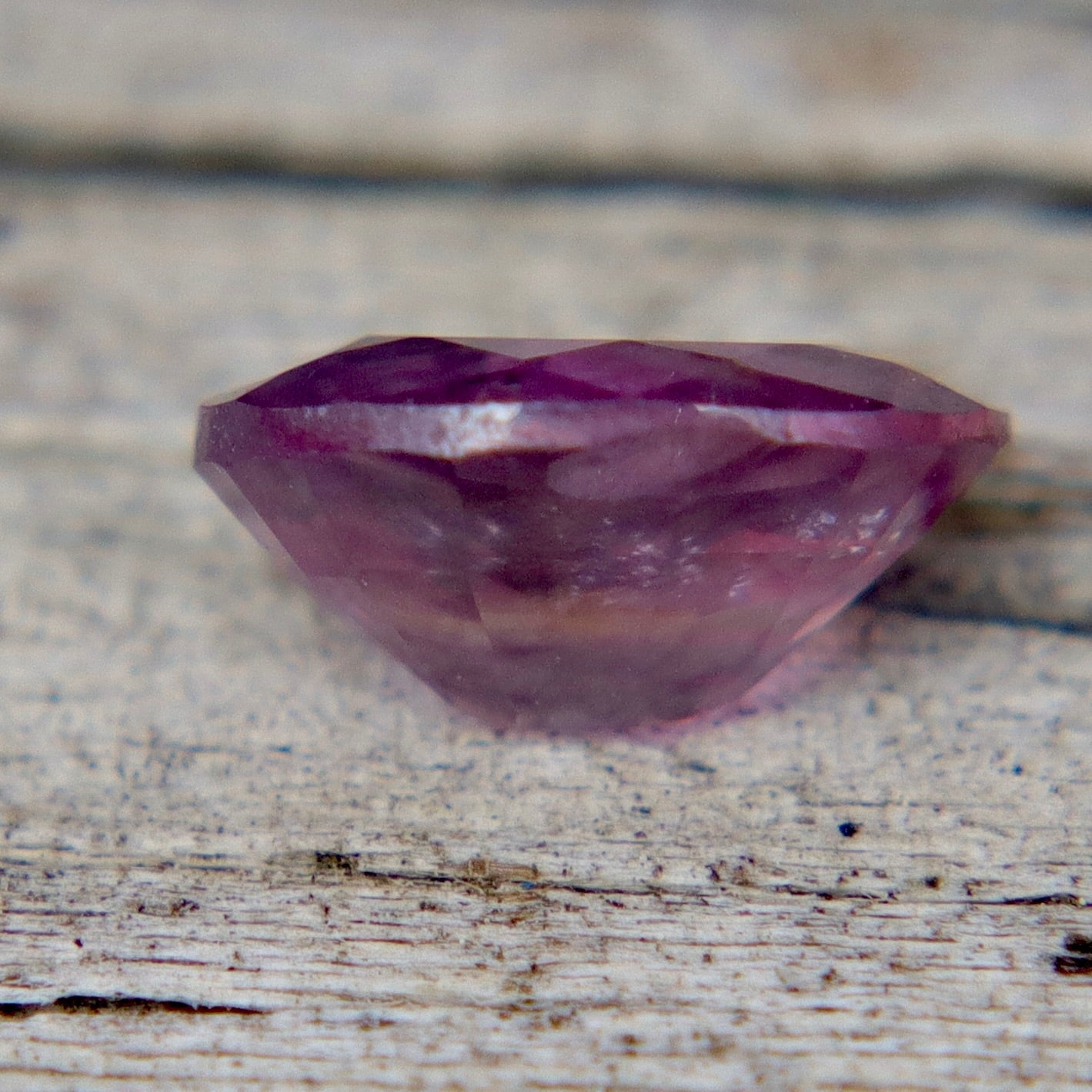 Natural Pink Purple Sapphire – 0.85ct Oval (Ceylon, Unheated & Untreated) - Sapphirepal