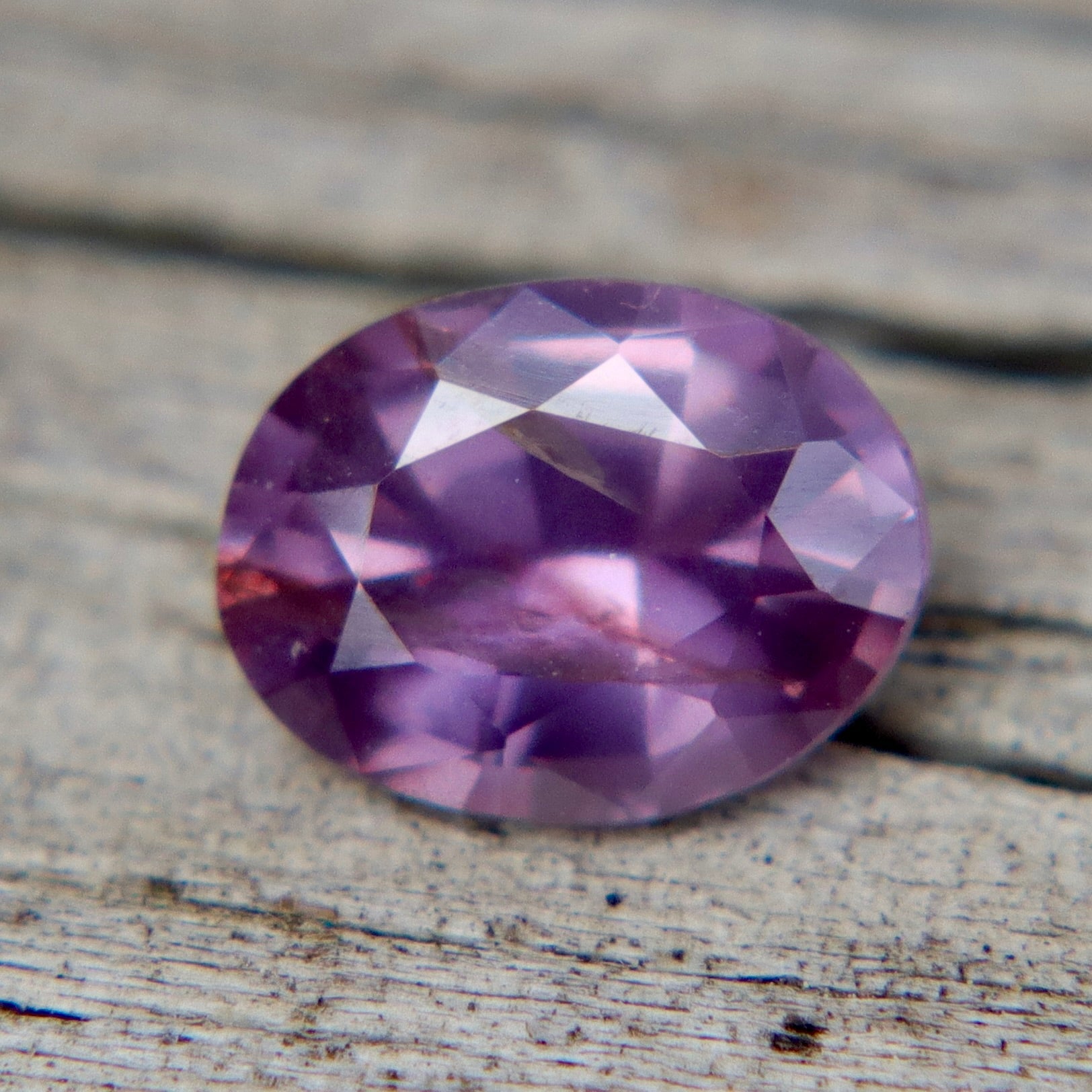 Natural Pink Purple Sapphire – 0.85ct Oval (Ceylon, Unheated & Untreated) - Sapphirepal