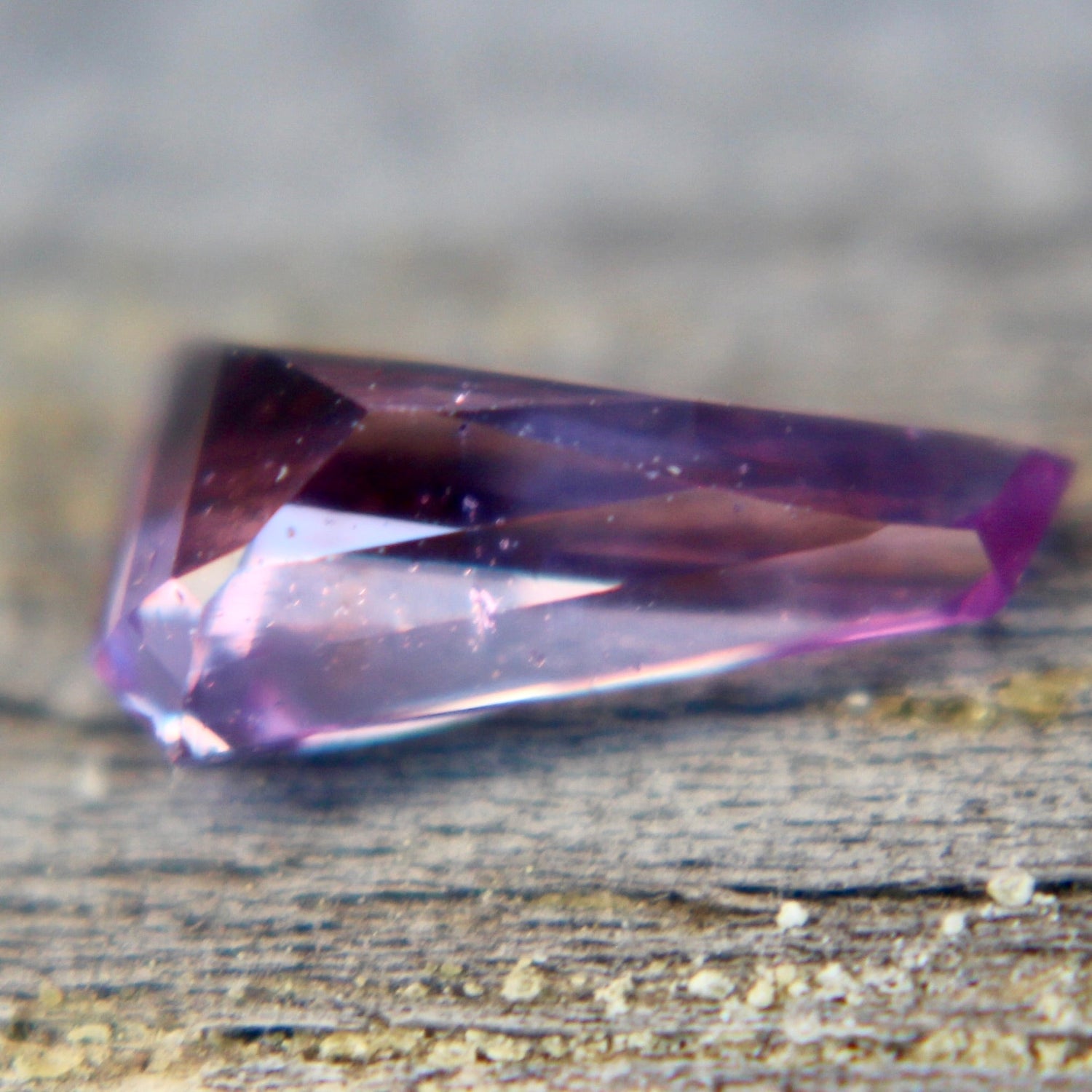 Natural Pink Sapphire | Freeform Cut | 1.05 Carat | Untreated Loose Gemstone | Ceylon Origin - Sapphirepal