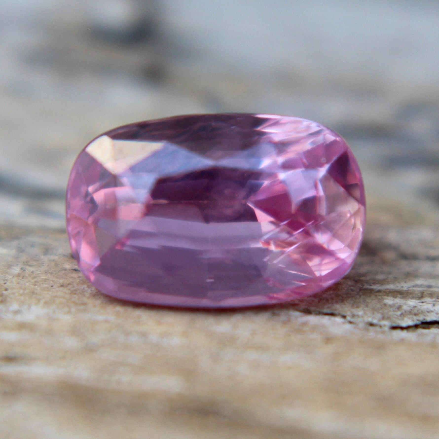 Natural Pink Sapphire - Sapphirepal