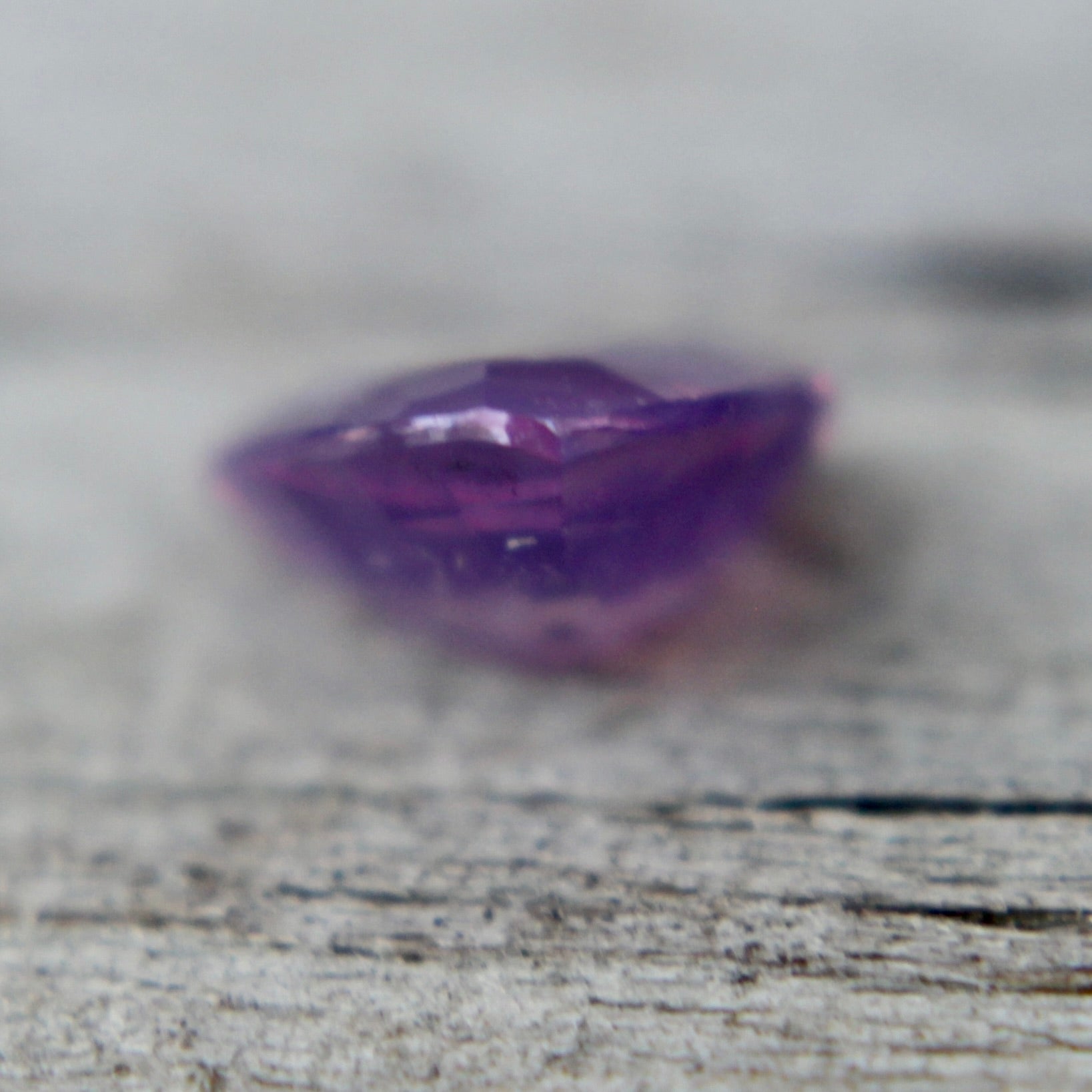 Unheated Ceylon pink sapphire triangle 0.58 carat for engagement rings