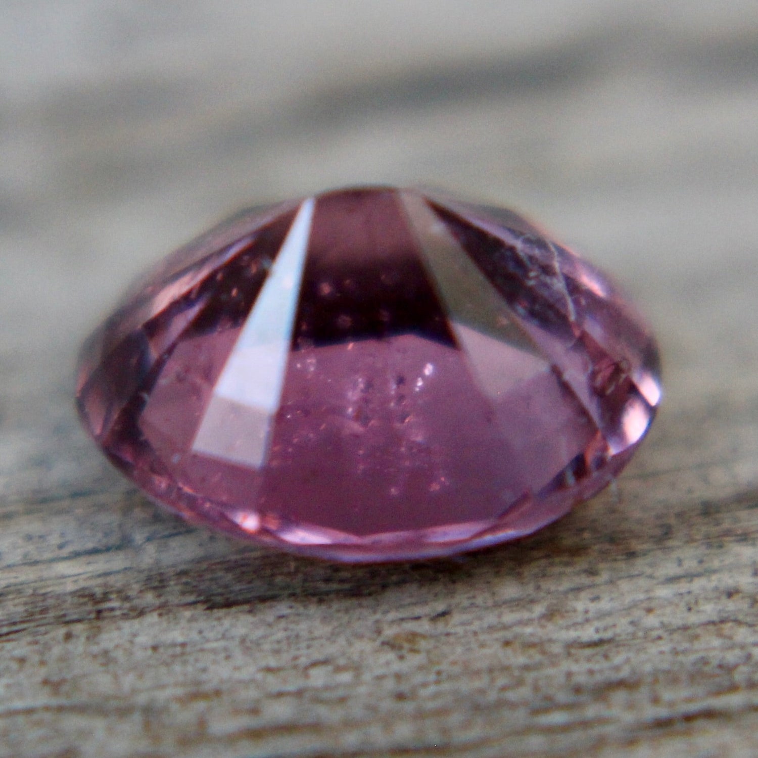 Oval pink spinel 7.21x6.07mm SI clarity for engagement rings and fine jewelry
