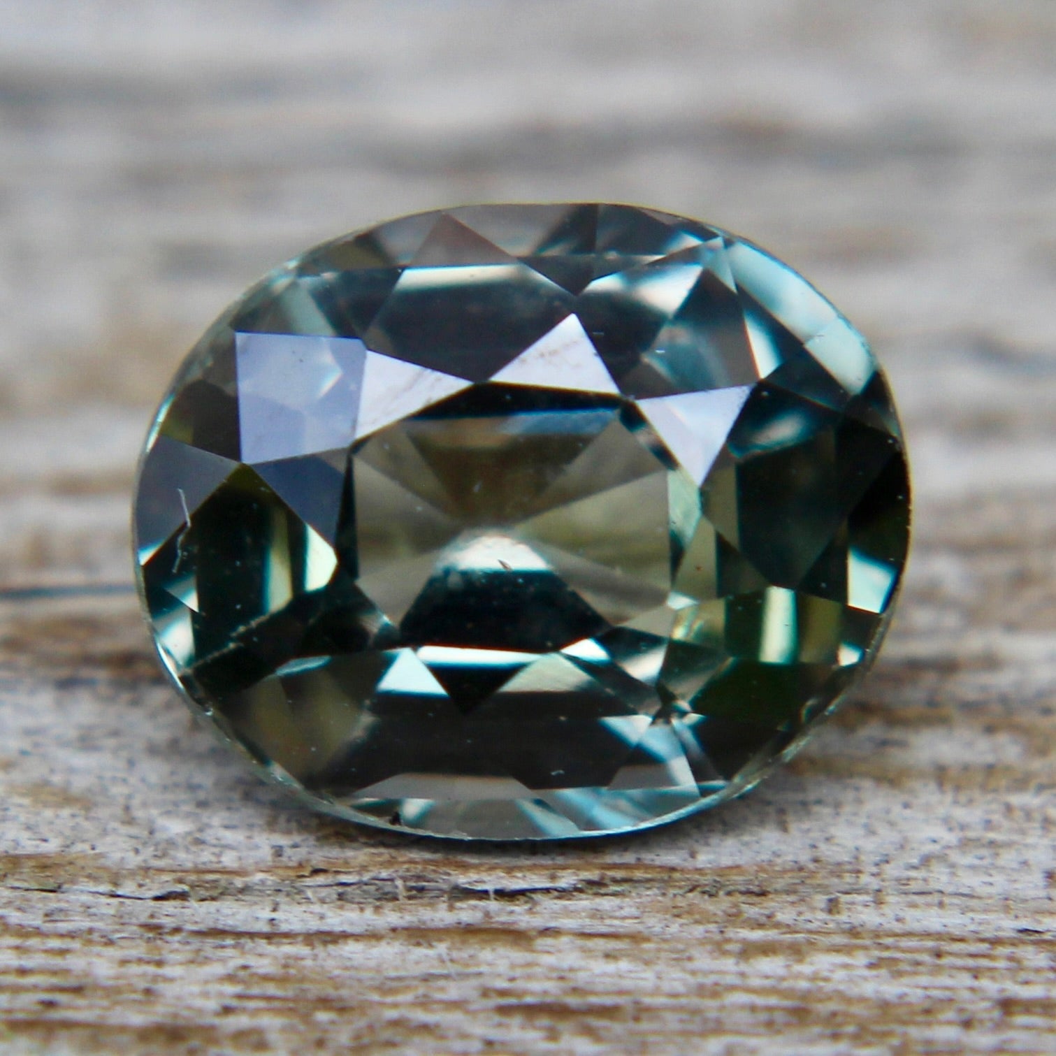 Natural Pinkish Green Sapphire - Sapphirepal