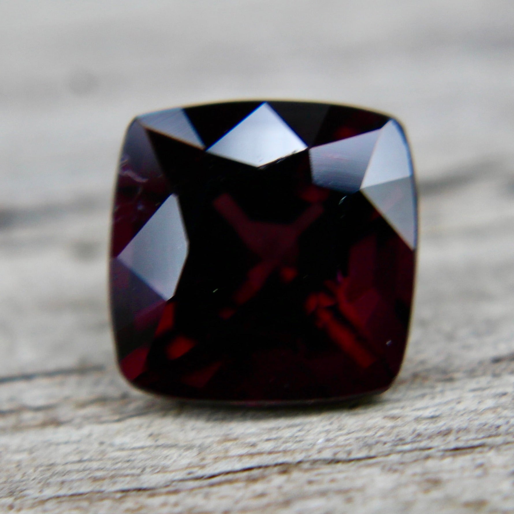 Natural Pinkish Purple Spinel - Sapphirepal