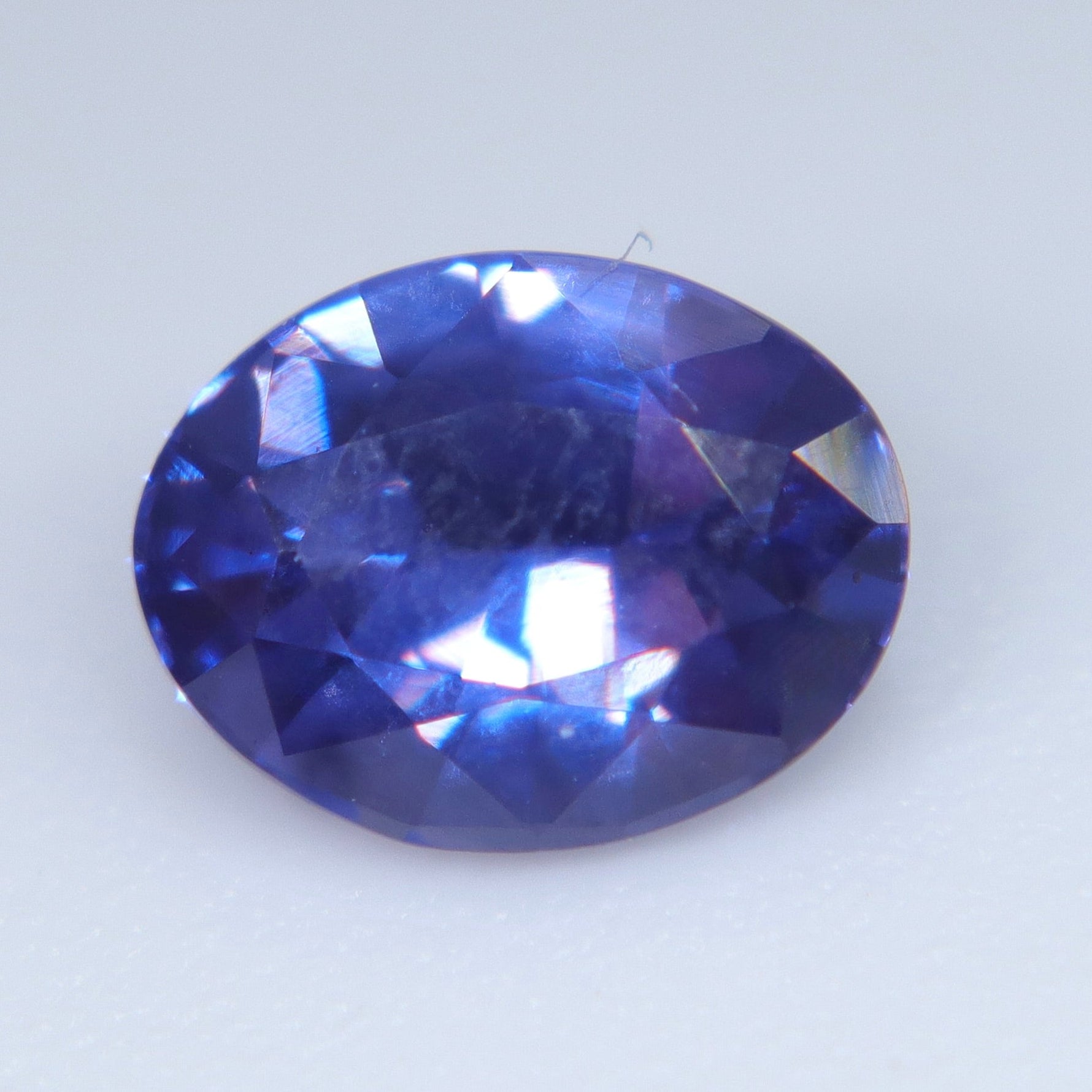 Natural Purple Sapphire 0.70 Carat – Oval Cut Unheated Ceylon Gemstone - Sapphirepal