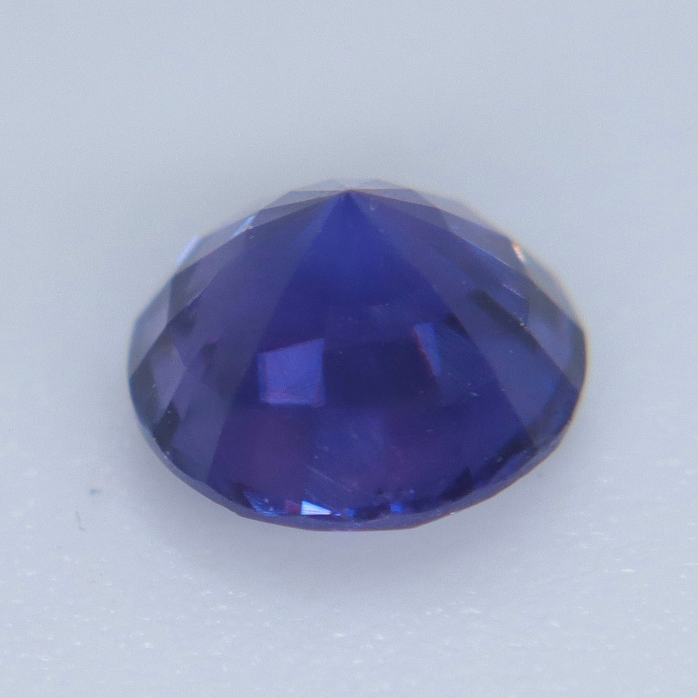 Natural Purple Sapphire 0.90 Carat Round Cut Loose Gemstone from Ceylon - Sapphirepal