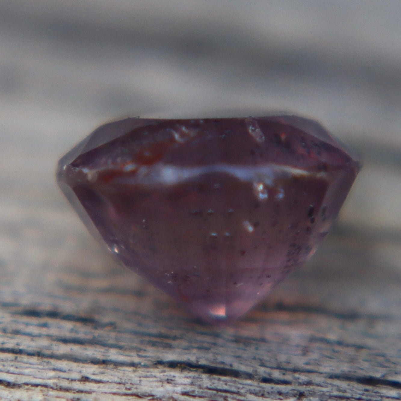 Natural Purple Sapphire 0.98 Carat Round Cut – Unheated Ceylon Gemstone - Sapphirepal