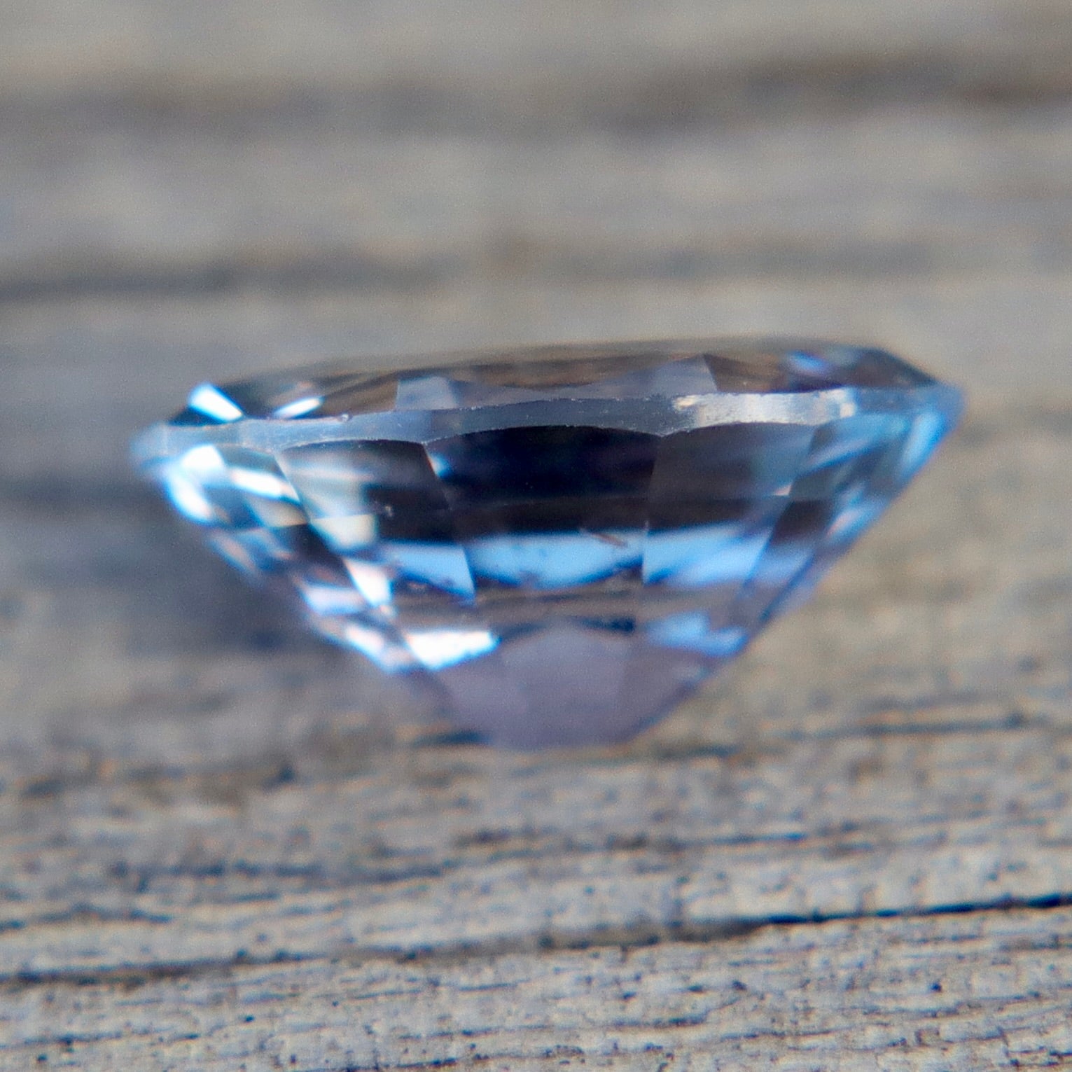 Natural Purple Sapphire – 1.05 Carat Oval Cut | Unheated Untreated Ceylon (Eye Clean) - Sapphirepal