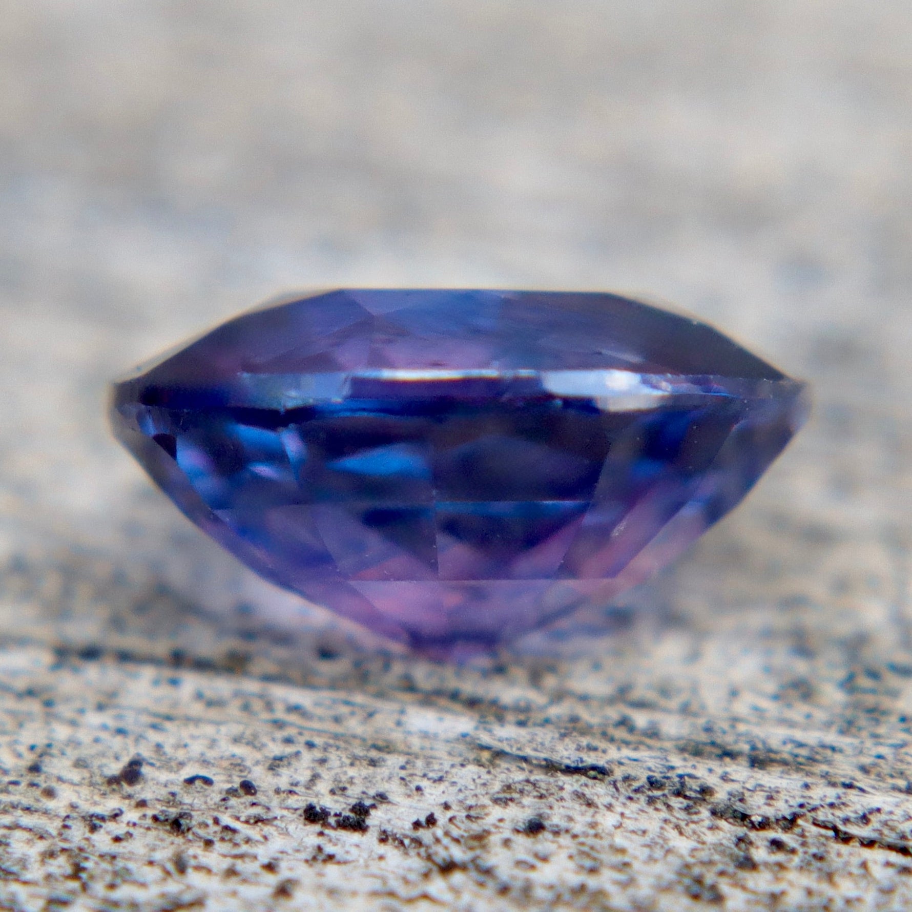 Natural Purple Sapphire 1.53 Carat Oval Cut VVS – Unheated Ceylon Loose Sapphire for Bespoke Engagement Rings - Sapphirepal