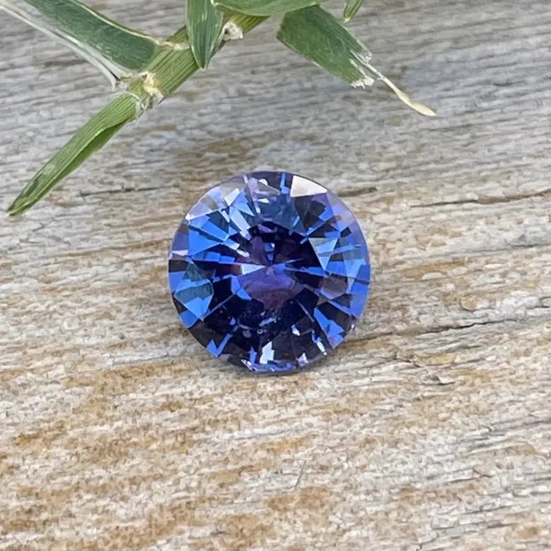 Natural Purple Sapphire - Sapphirepal