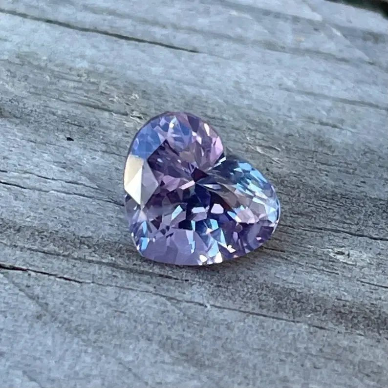 Natural Purple Sapphire - Sapphirepal