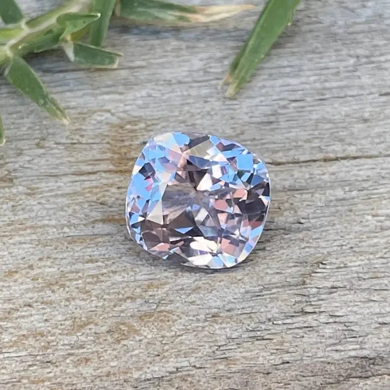 Natural Purple Sapphire - Sapphirepal