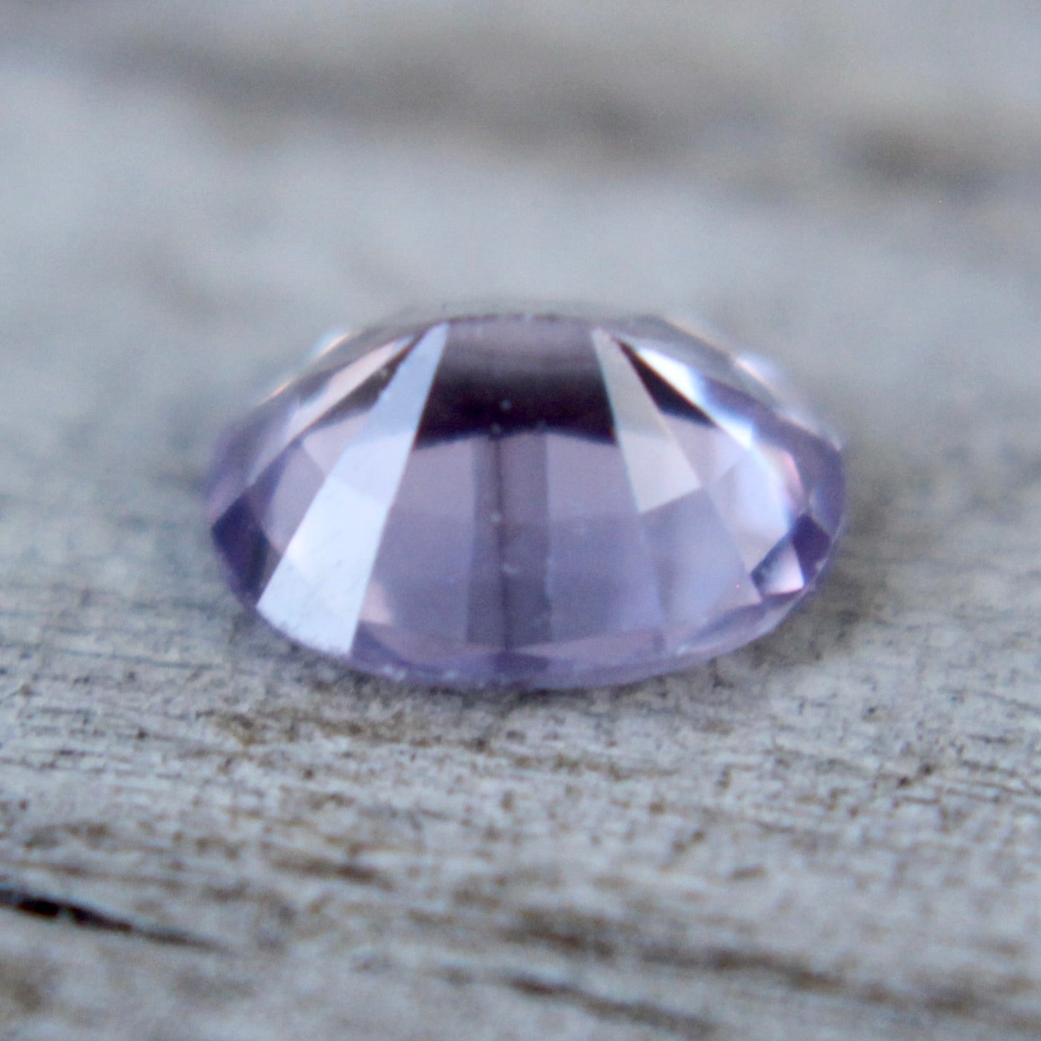Purple oval sapphire 5.09x4.07 mm loose gemstone for fine jewelry