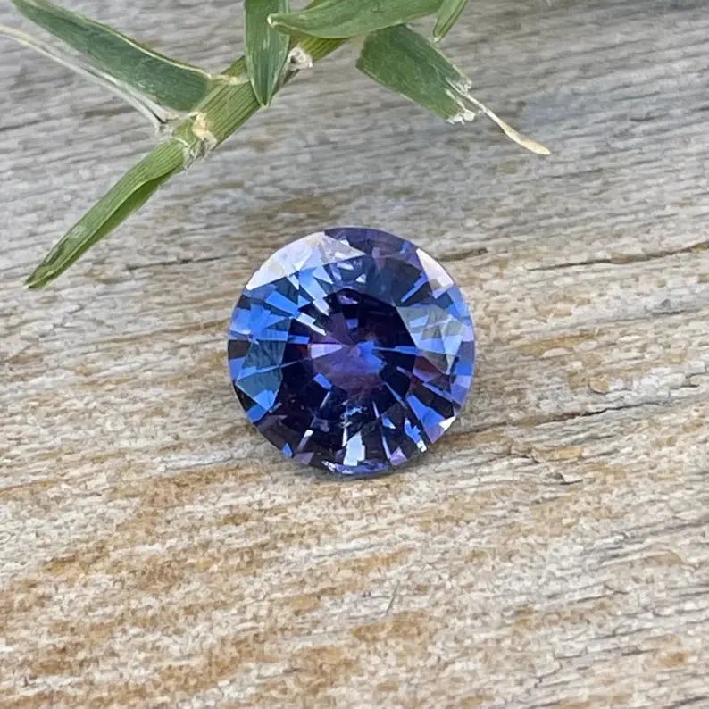 Natural Purple Sapphire - Sapphirepal