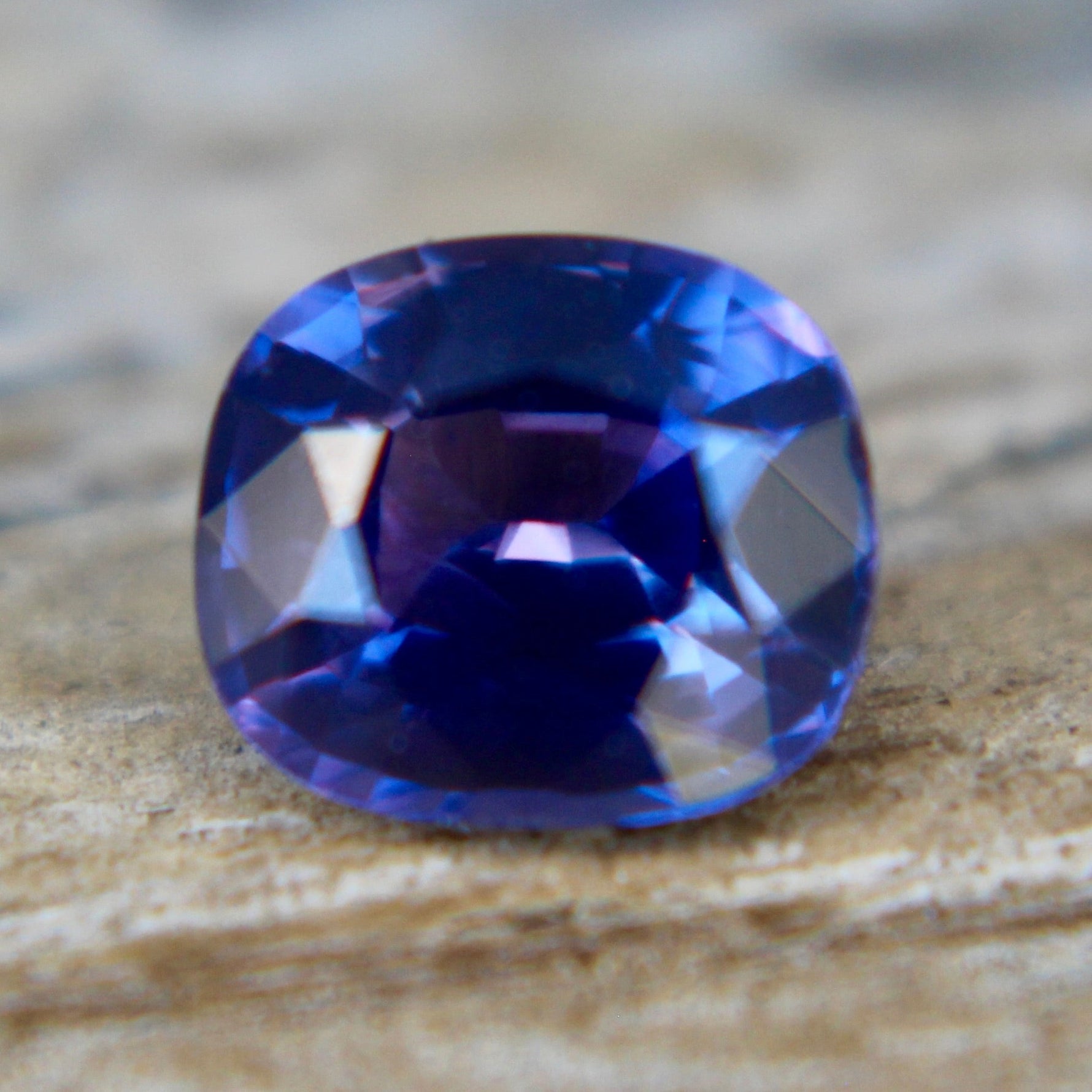 Natural Purple Sapphire - Sapphirepal