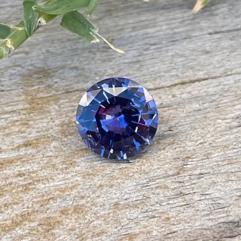 Natural Purple Sapphire - Sapphirepal
