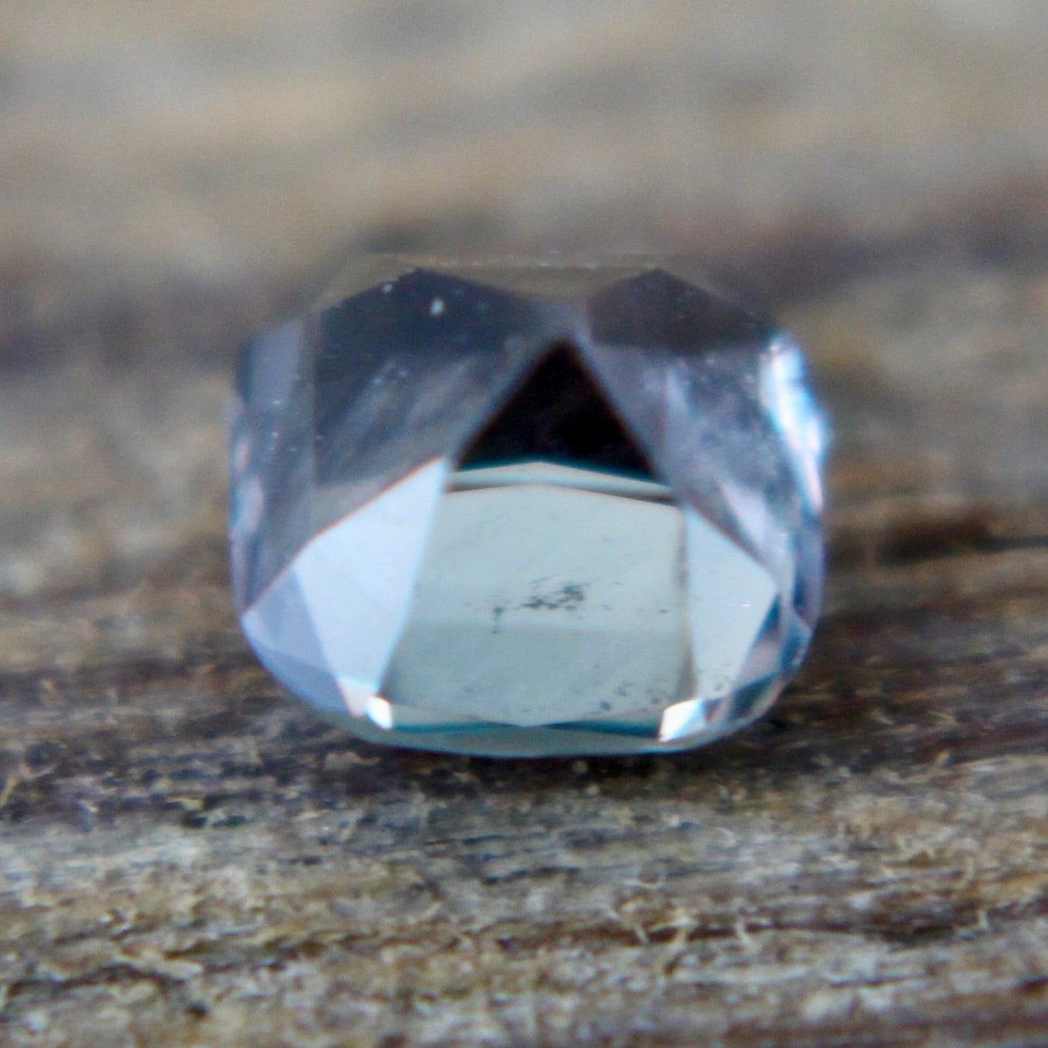 Natural Purplish Green Sapphire - Sapphirepal