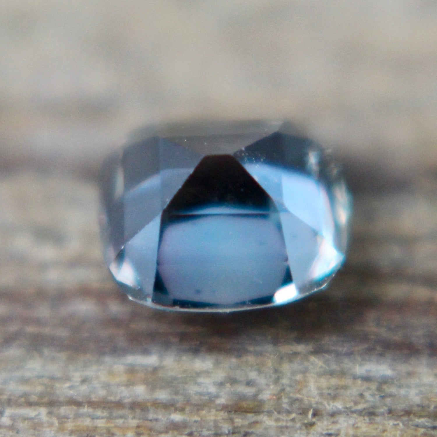 Natural Purplish Green Sapphire - Sapphirepal