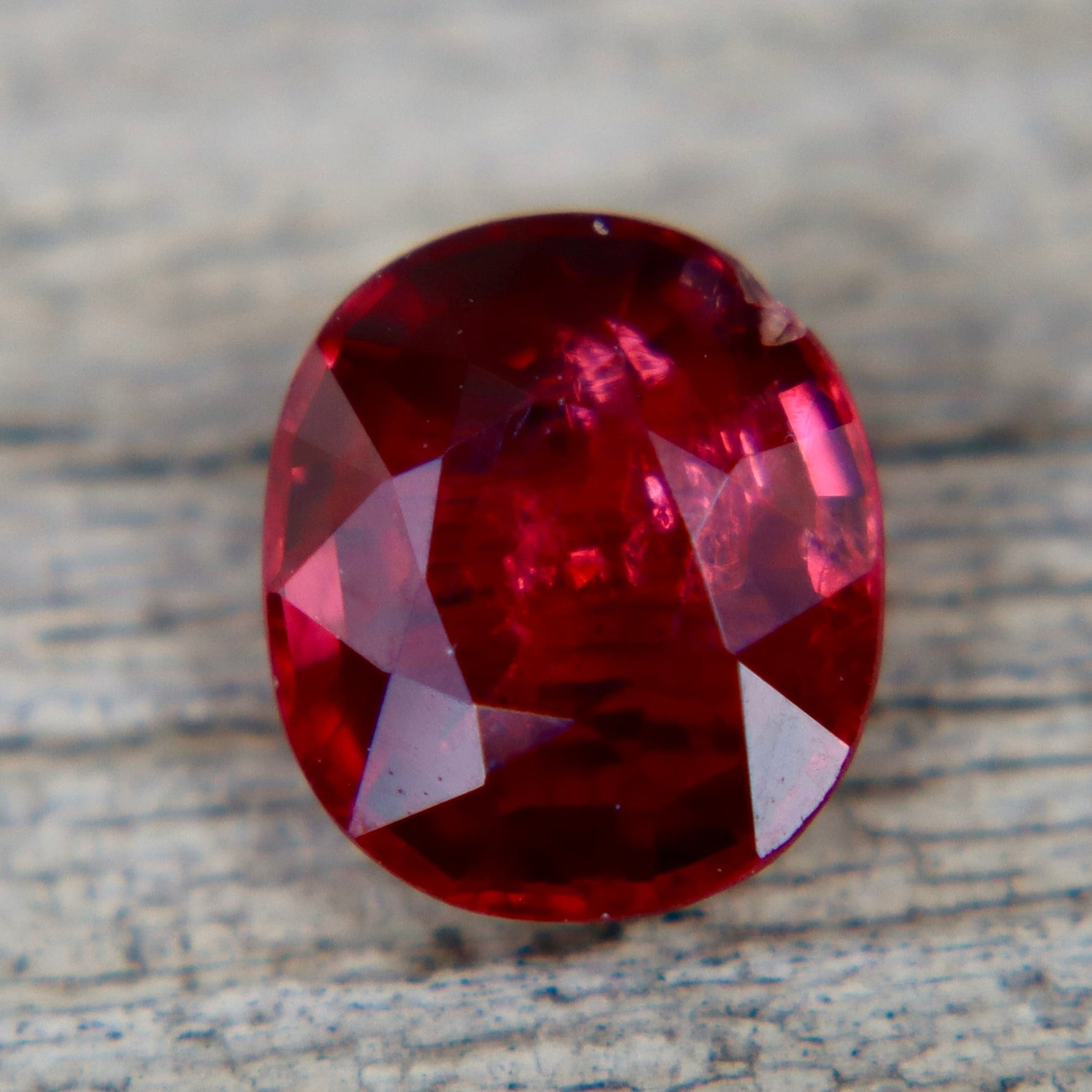 Natural Red Spinel 1.00 Carat Oval Cut Untreated Loose Gemstone from Ceylon - Sapphirepal