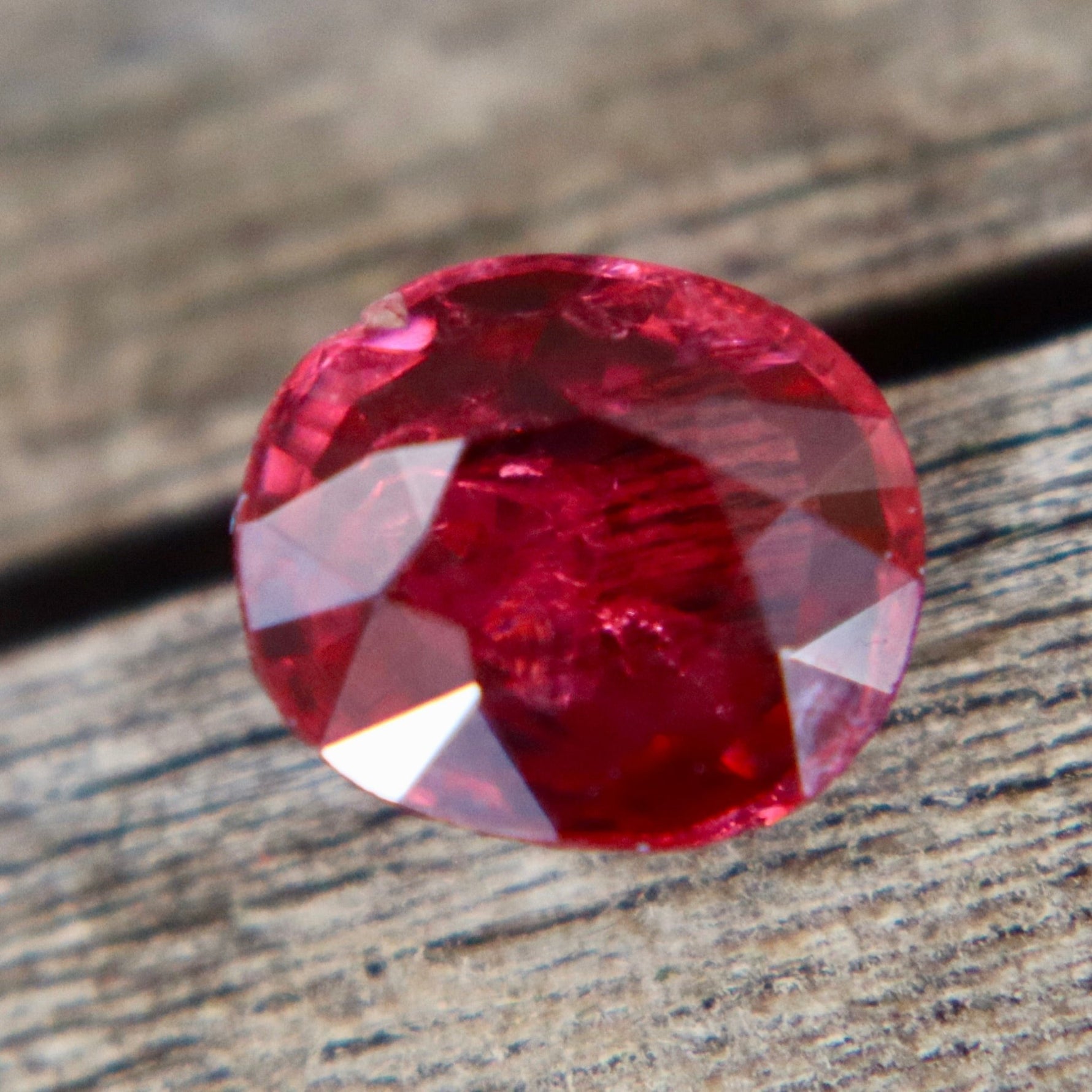 Natural Red Spinel 1.00 Carat Oval Cut Untreated Loose Gemstone from Ceylon - Sapphirepal