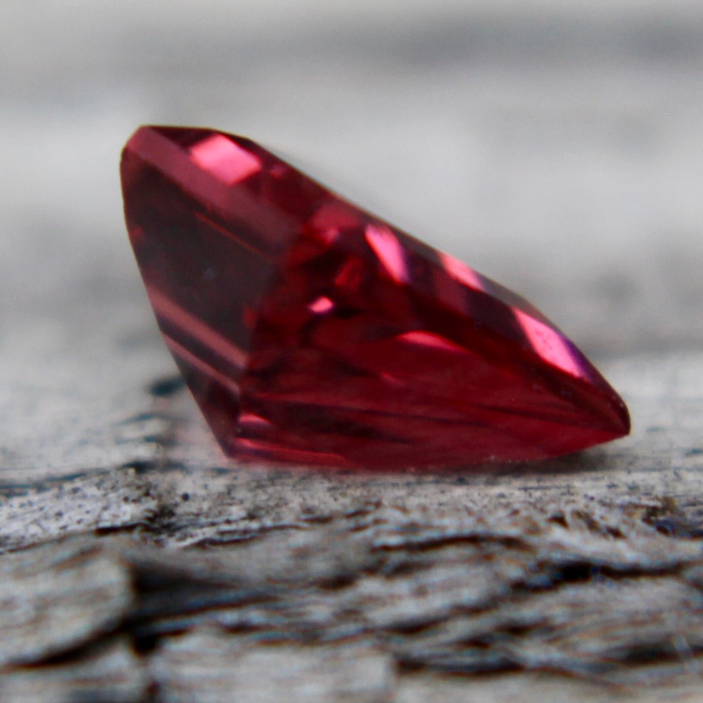 Natural Red Spinel - Sapphirepal