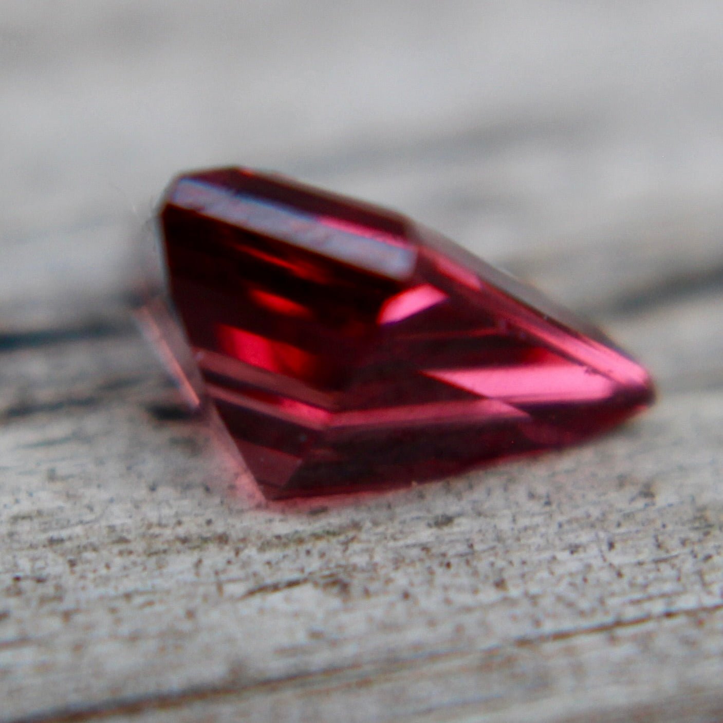 Natural Red Spinel - Sapphirepal