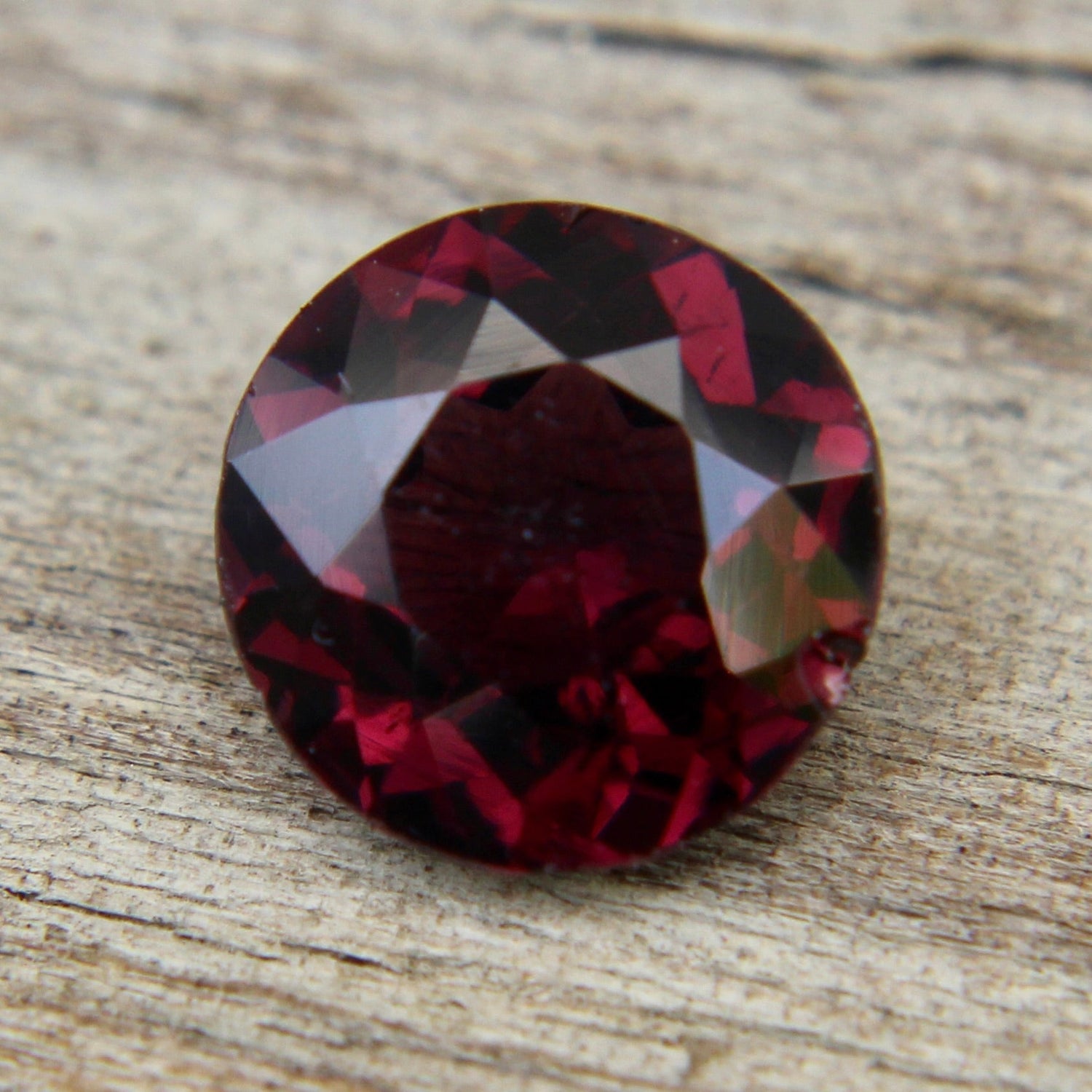 Natural Red Spinel - Sapphirepal
