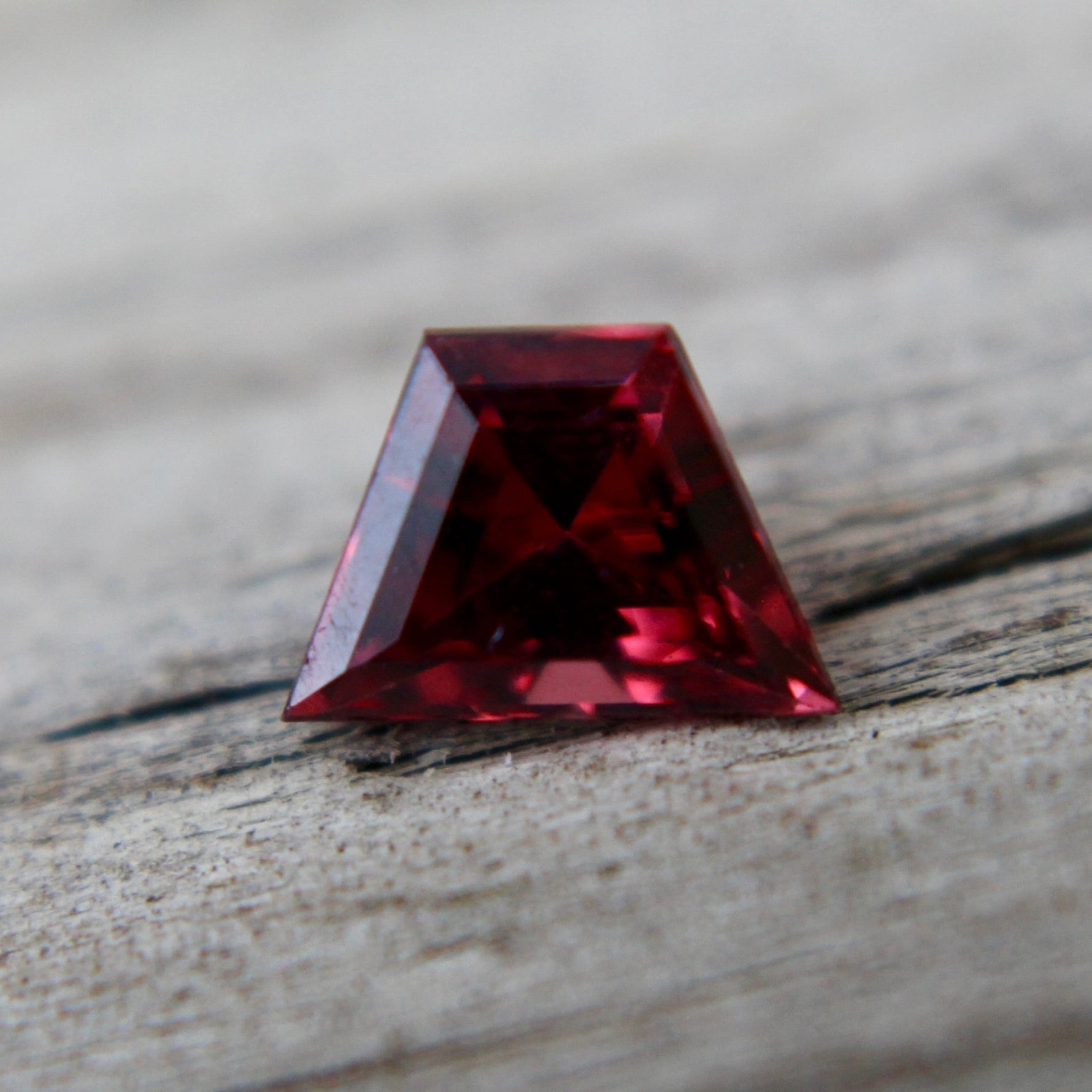 Natural Red Spinel - Sapphirepal