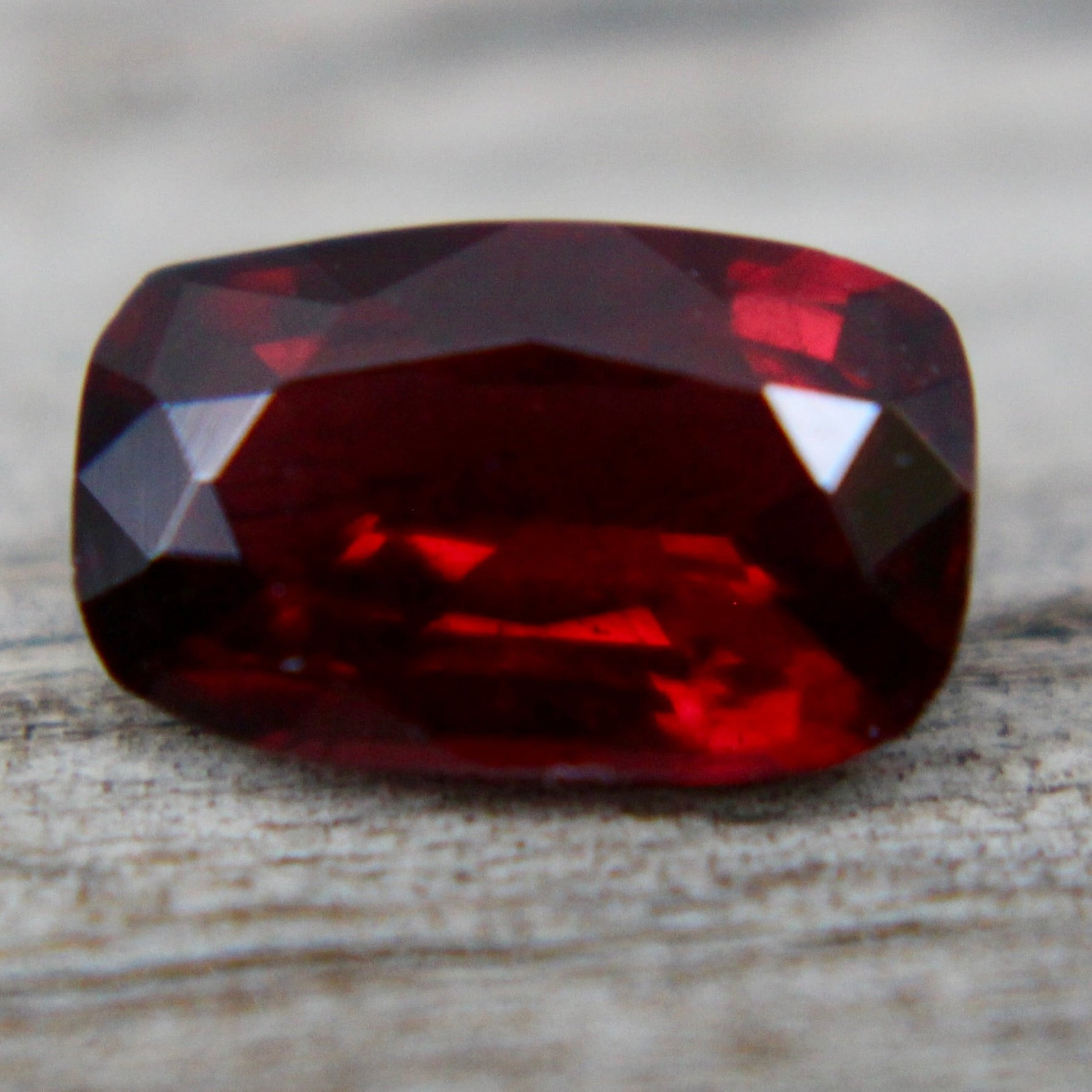 Natural Red Spinel - Sapphirepal