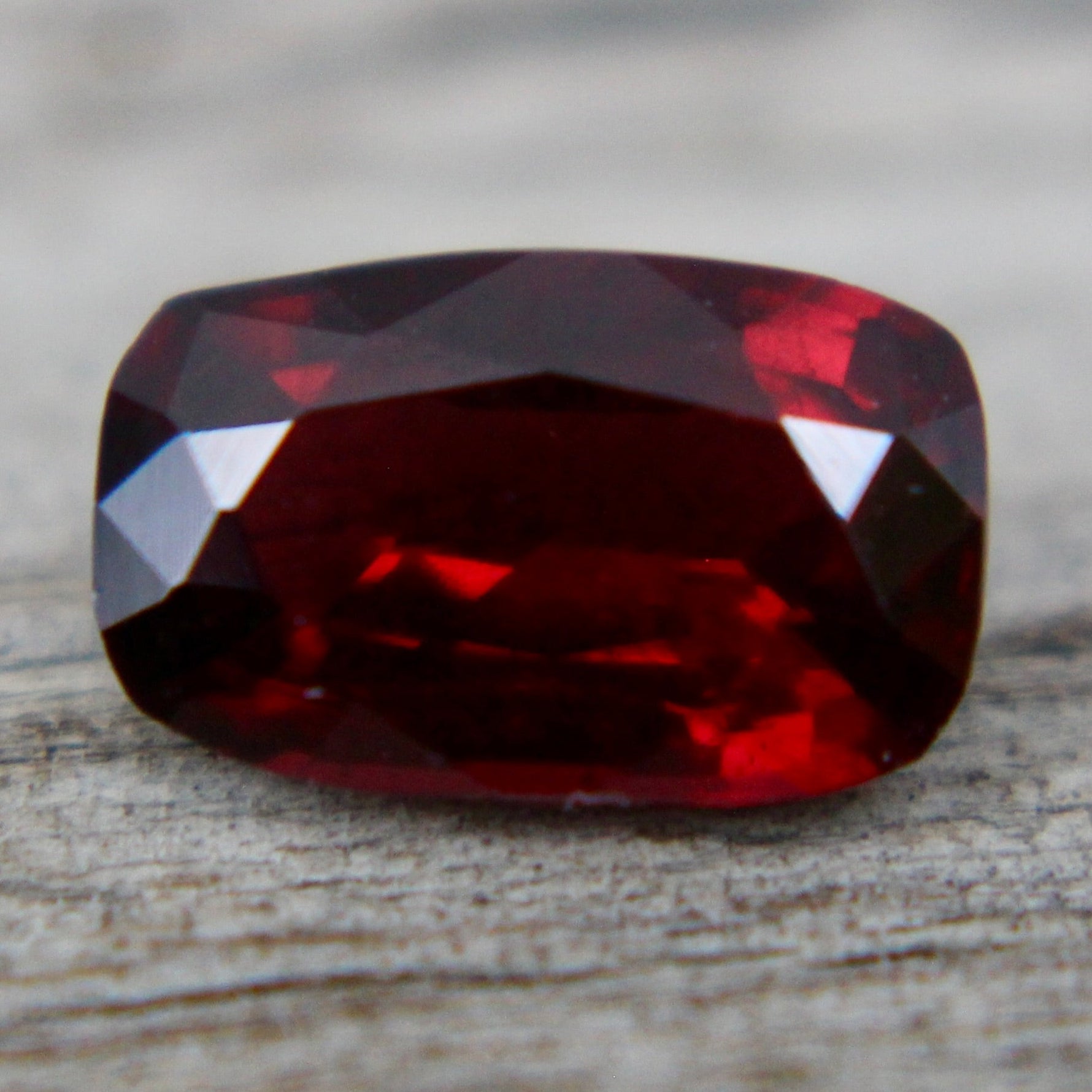 Natural Red Spinel - Sapphirepal