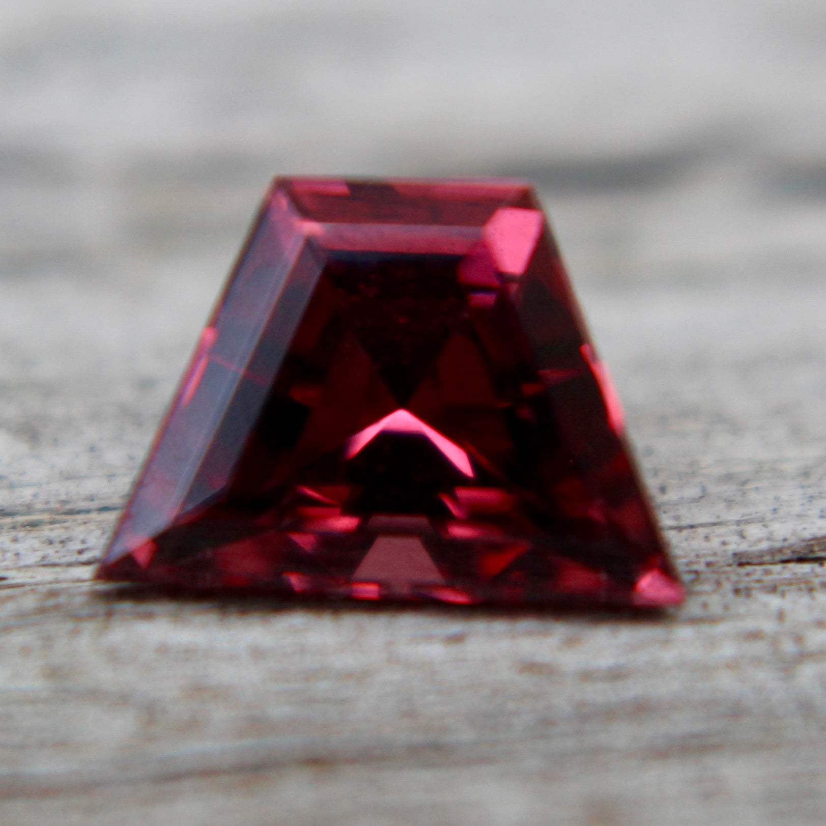 Natural Red Spinel - Sapphirepal