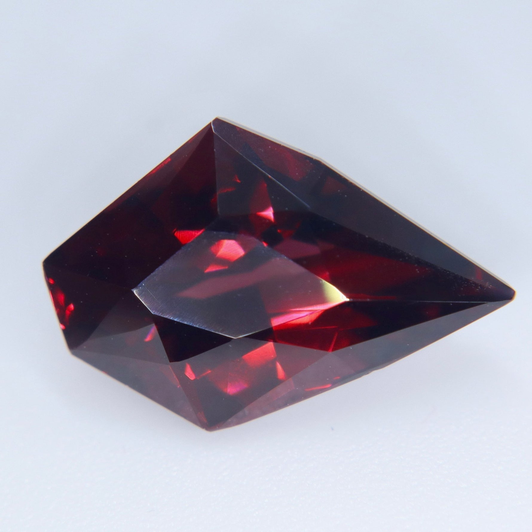 Natural Rhodolite Garnet 6.21 Carat Freeform Cut from Ceylon - Sapphirepal