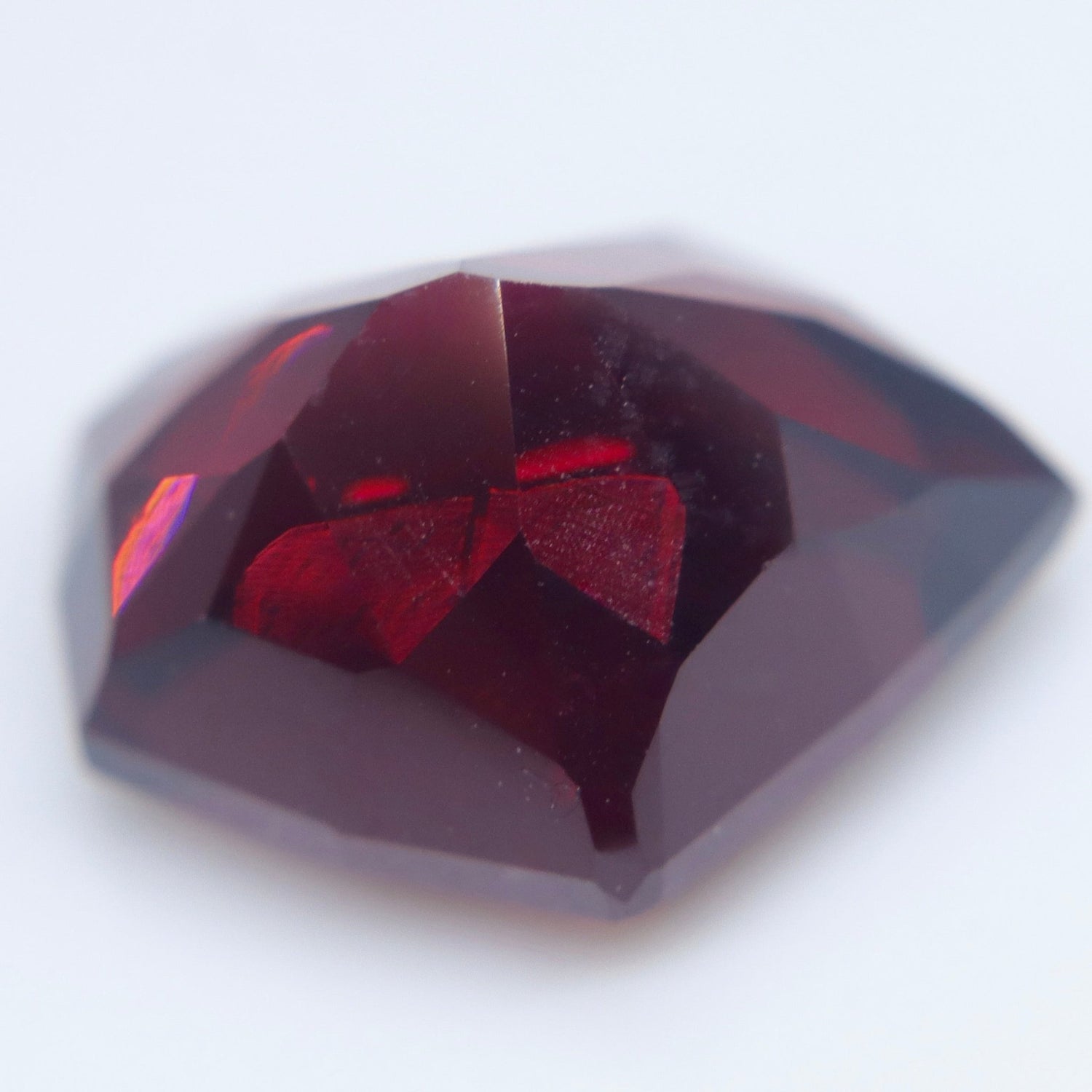 Natural Rhodolite Garnet 9.7 Carat Freeform Cut from Ceylon - Sapphirepal