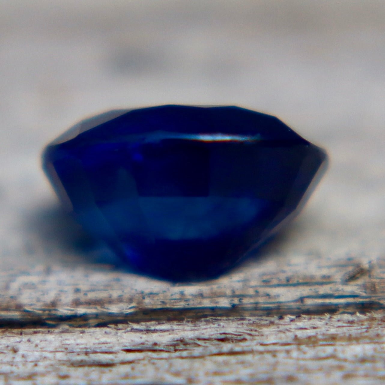 Natural Royal Blue Ceylon Sapphire 0.60ct Oval Cut VS – Earth Sourced Loose Sapphire - Sapphirepal
