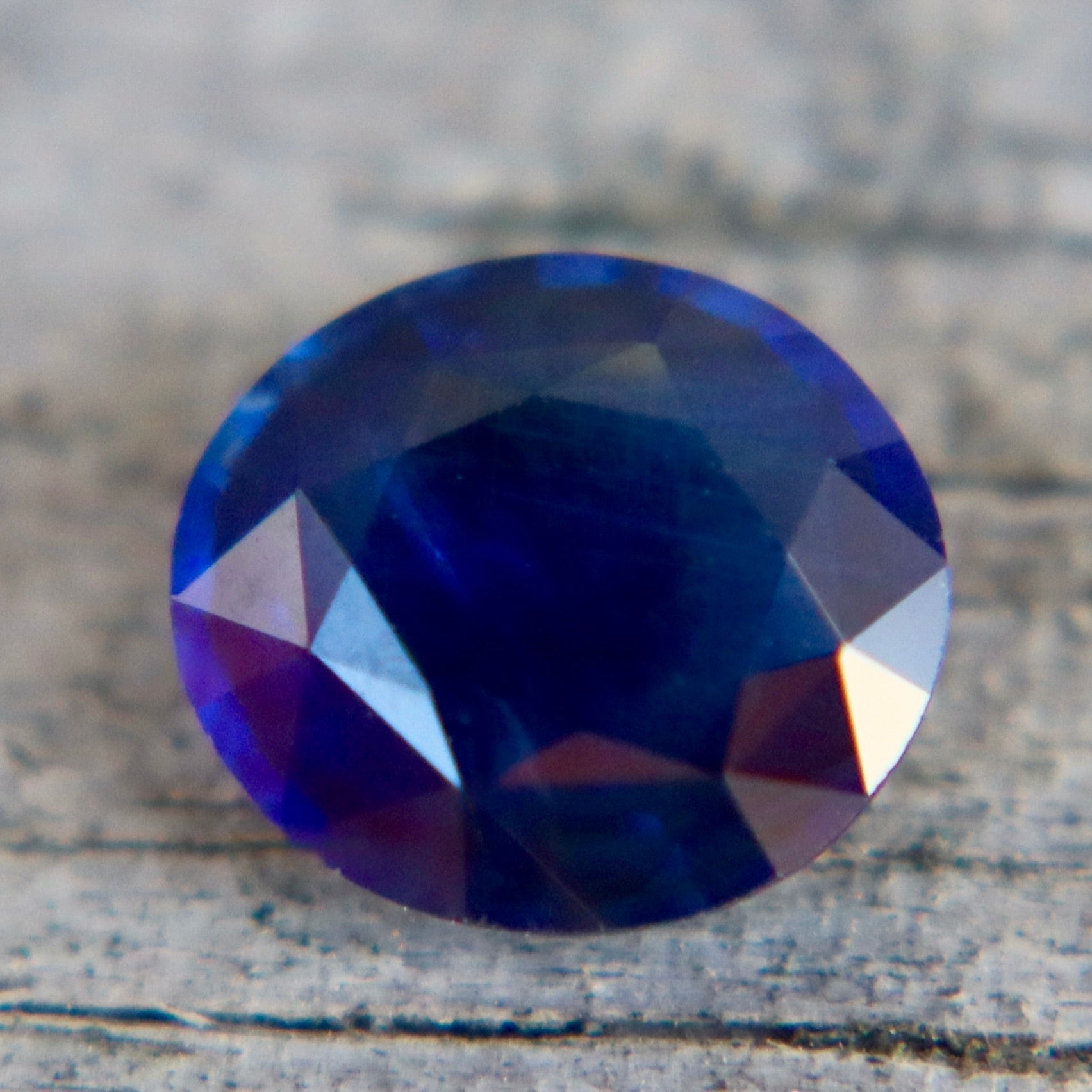 Natural Royal Blue Sapphire 0.91 Carat Oval Cut Loose Gemstone - Sapphirepal