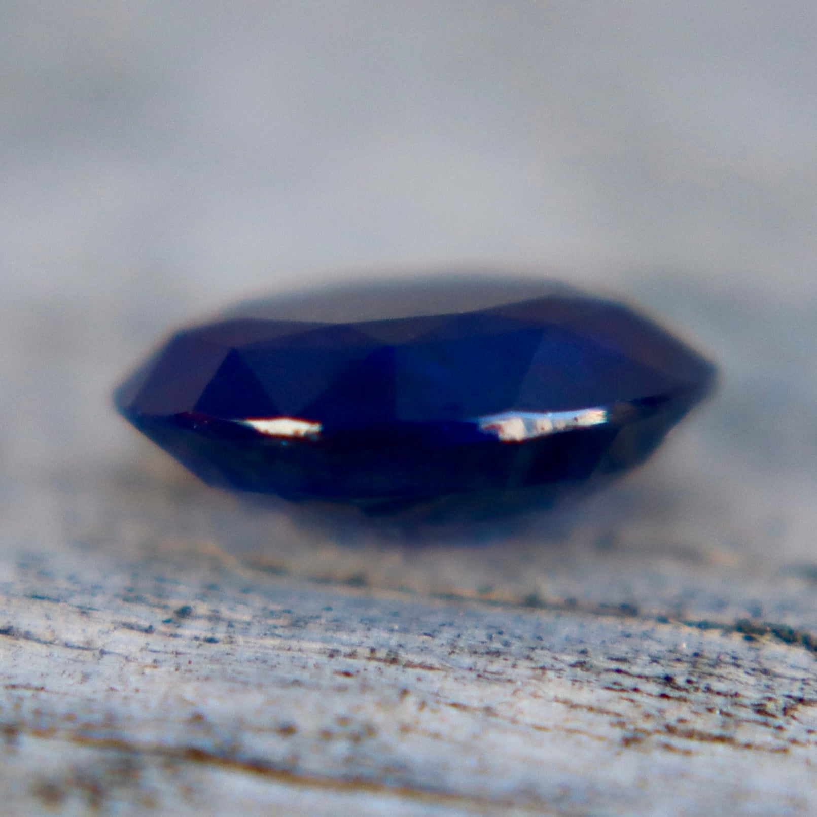 Natural Royal Blue Sapphire 0.91 Carat Oval Cut Loose Gemstone - Sapphirepal