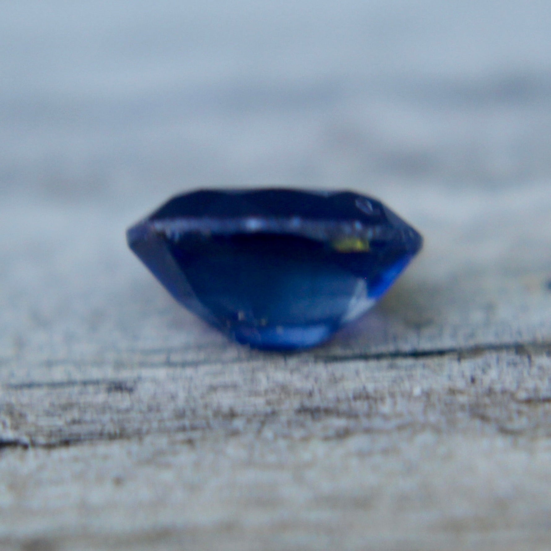 Natural Royal Blue Sapphire - Sapphirepal