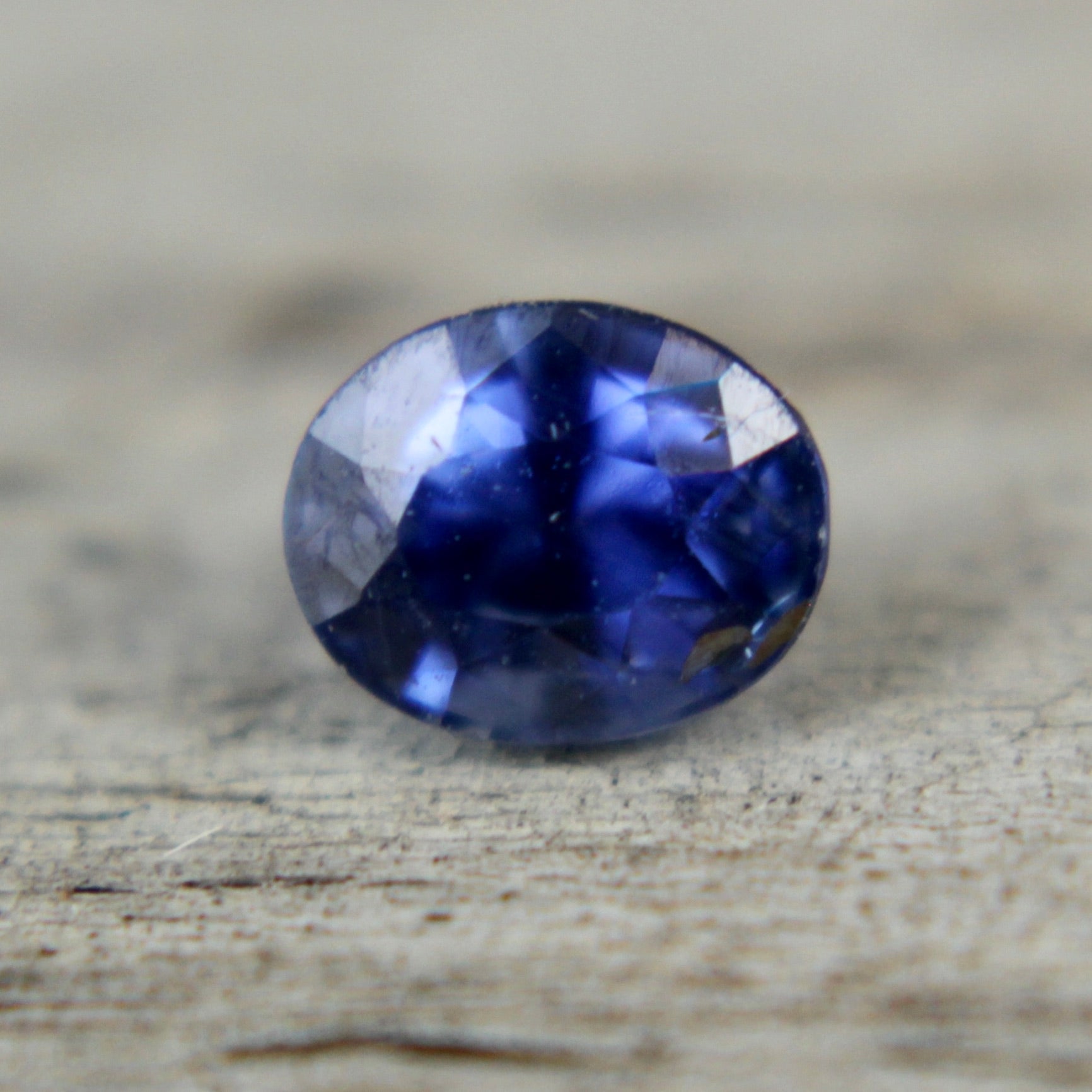 Premium natural blue sapphire oval cut gemstone for jewellers