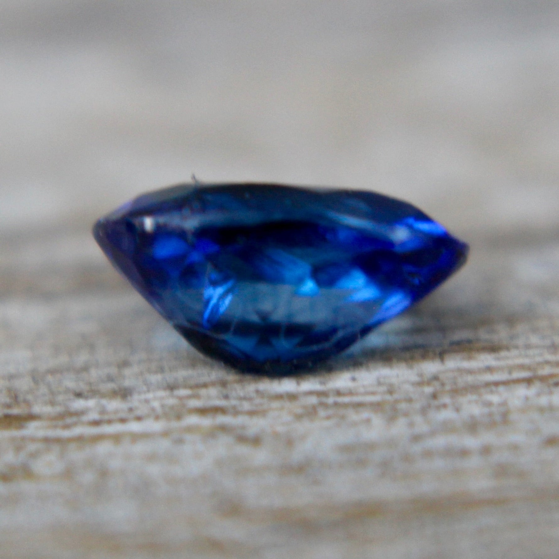 Natural Royal Blue Sapphire - Sapphirepal