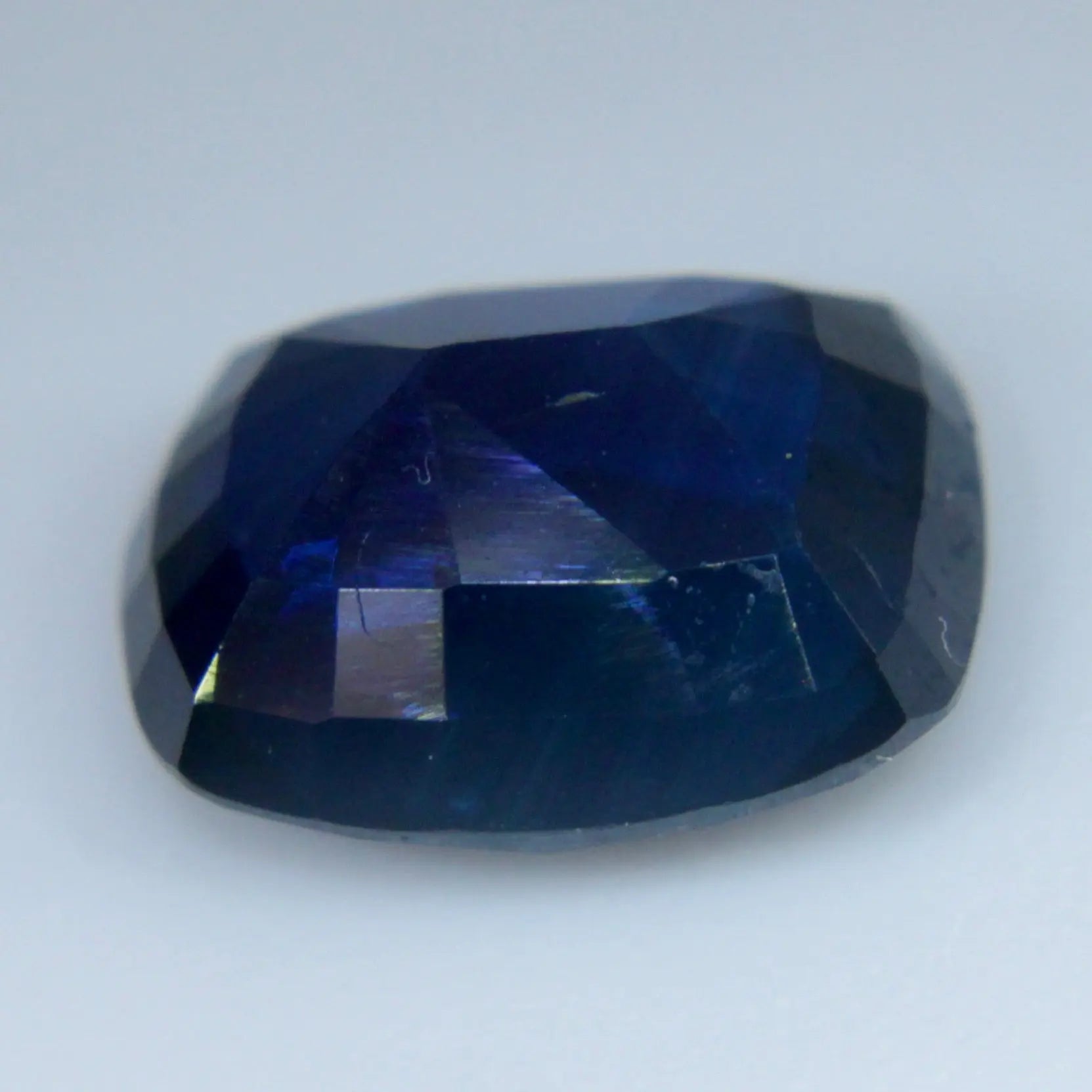 Natural Royal Blue Sapphire - Sapphirepal