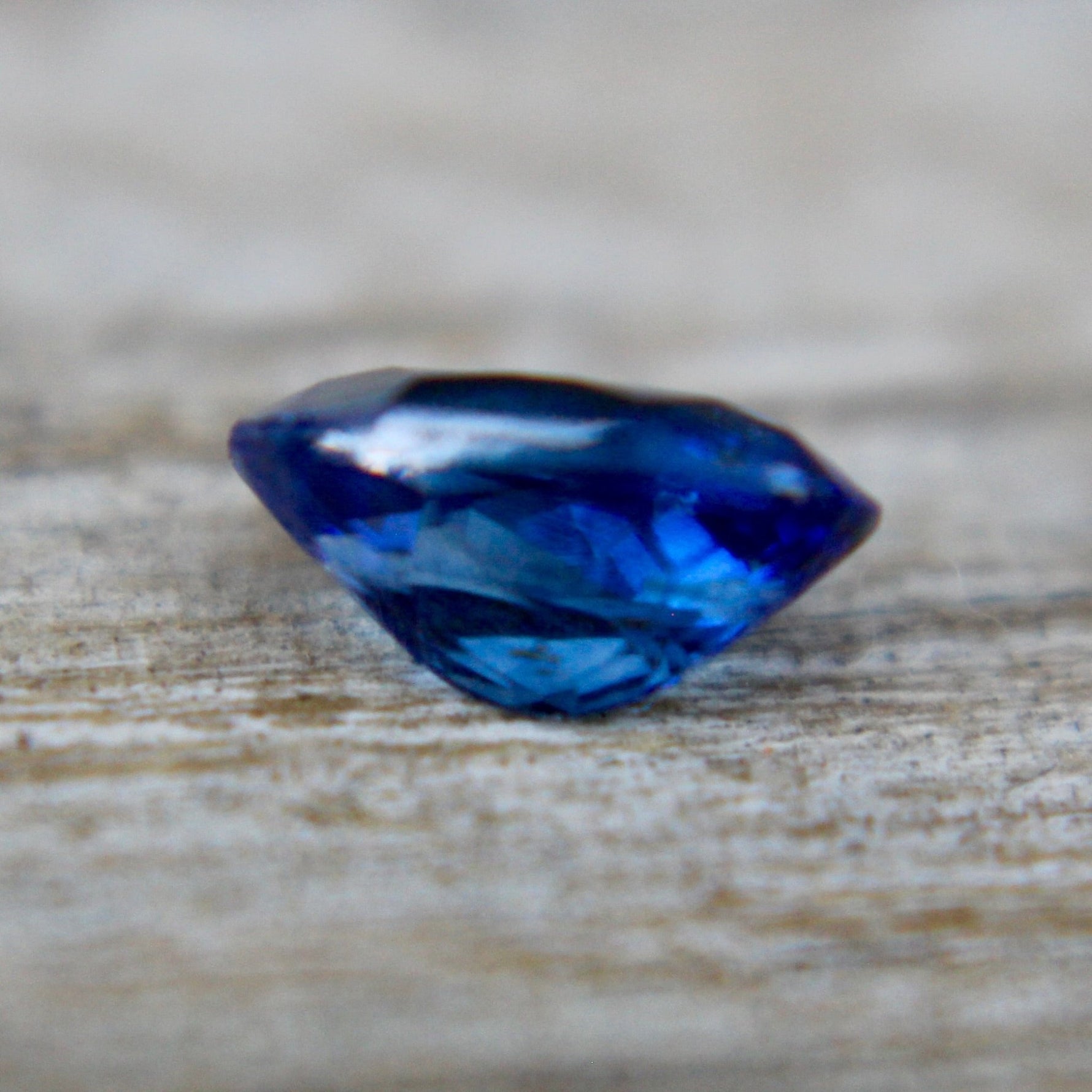 Natural Royal Blue Sapphire - Sapphirepal