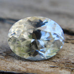 Natural Sapphire with sight yellow champagne hue - Sapphirepal