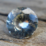 Natural Sapphire with slight champagne hue - Sapphirepal