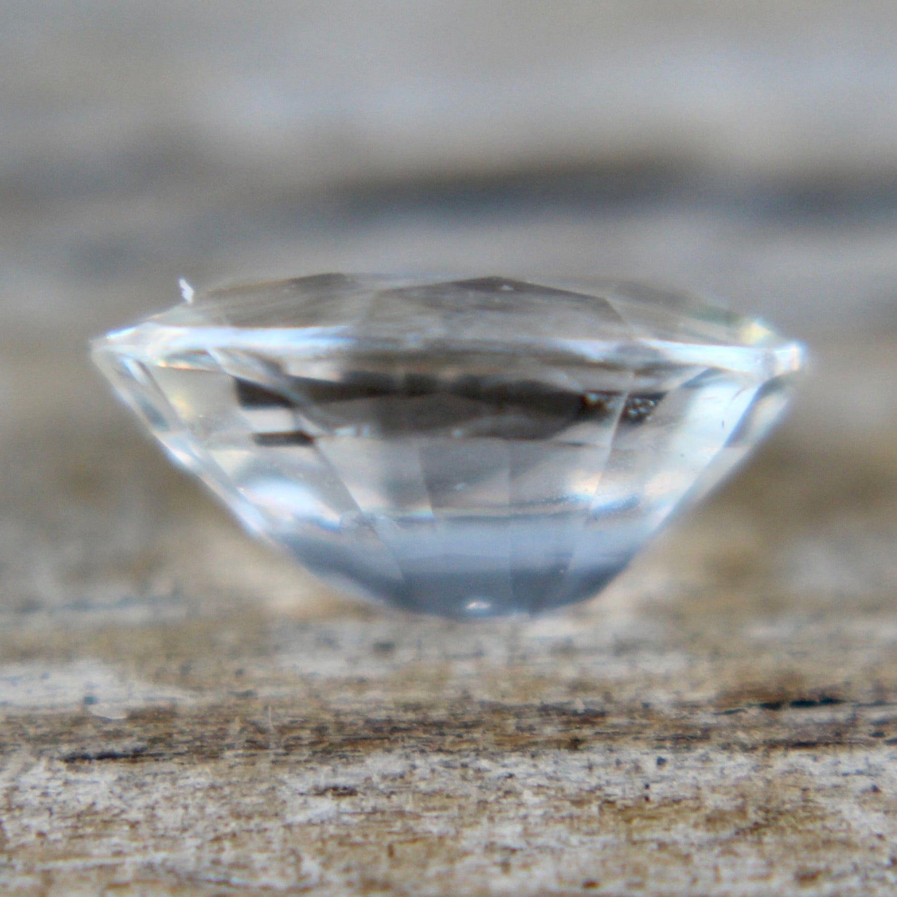 Natural Sapphire With Slight Yellow - Sapphirepal