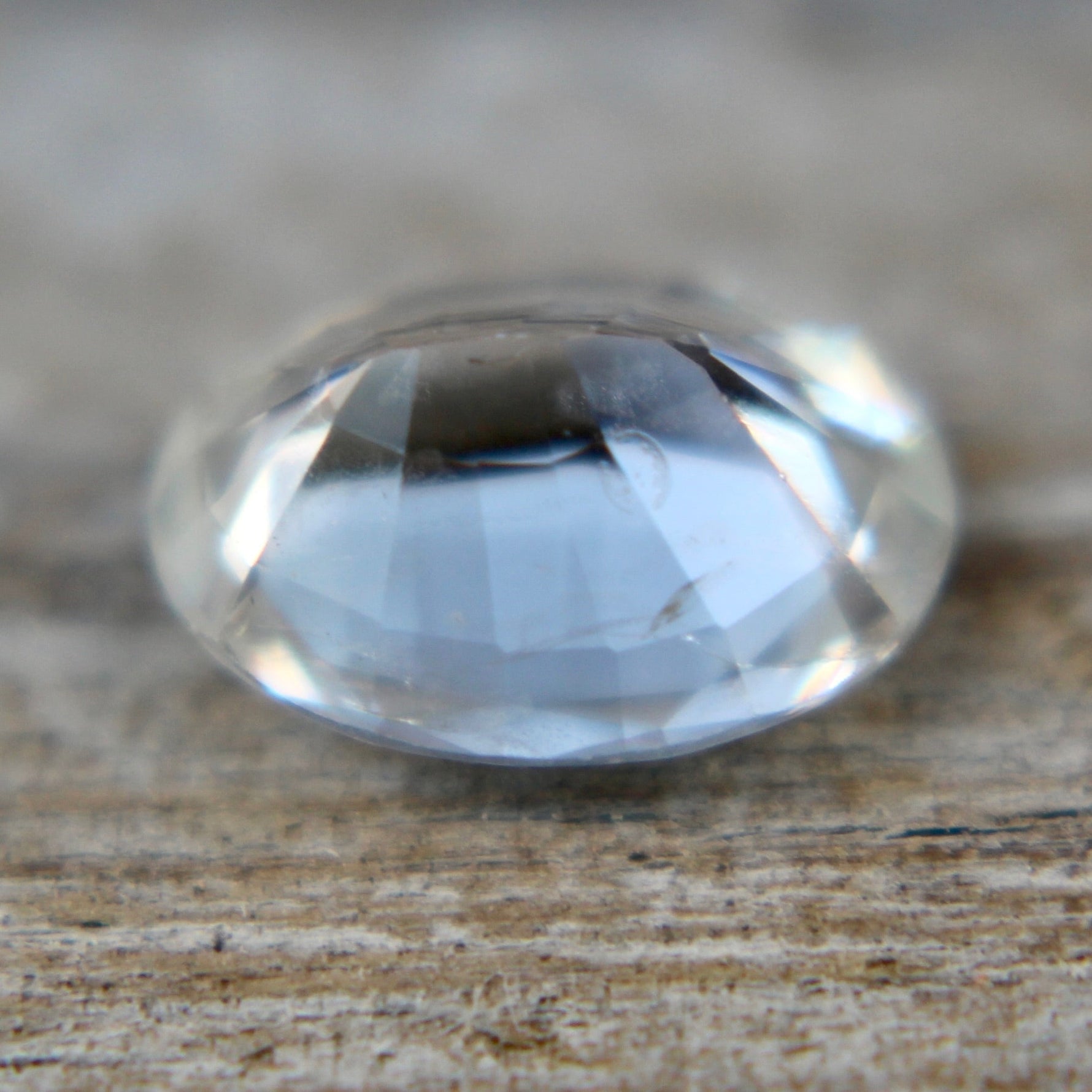 Natural Sapphire With Slight Yellow - Sapphirepal