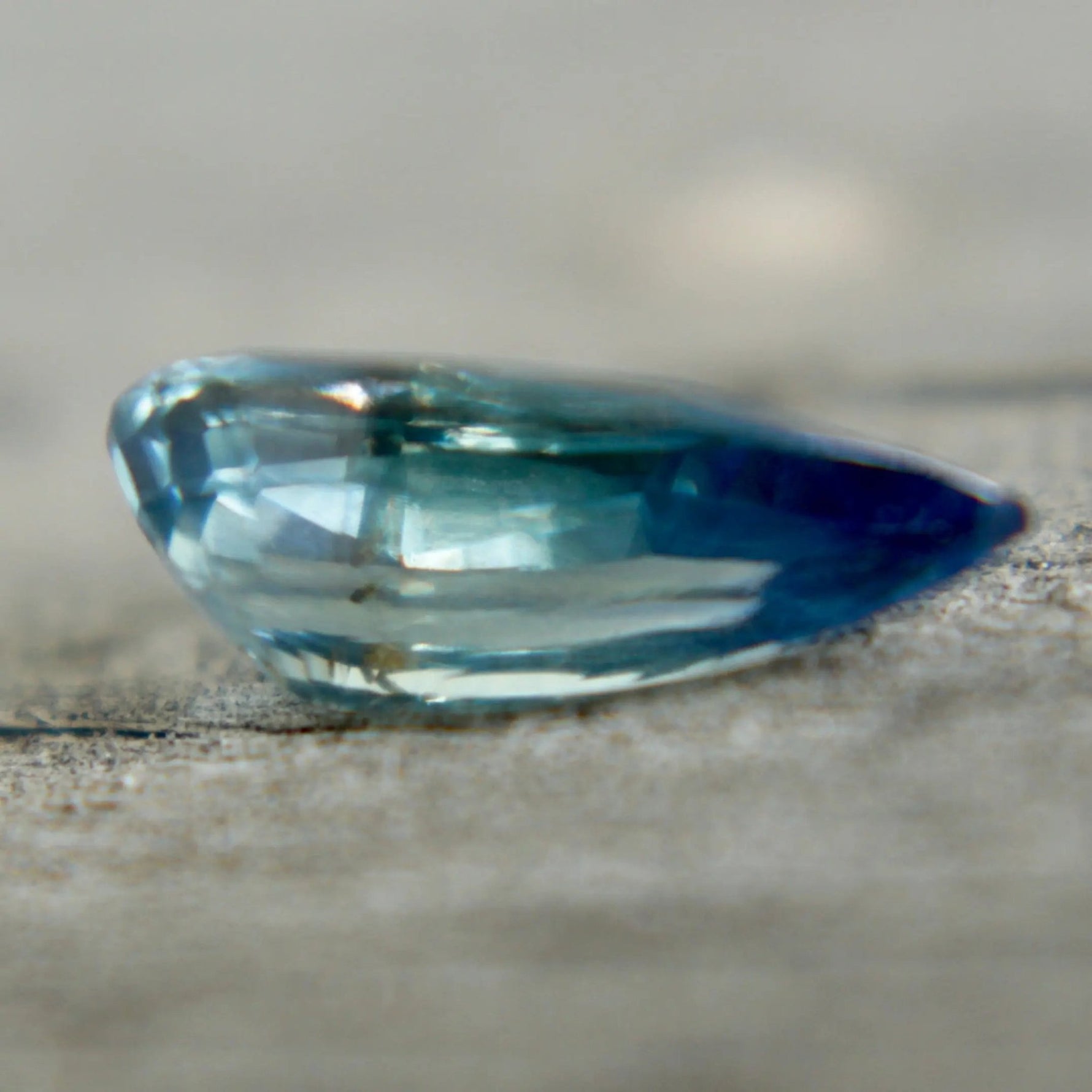Natural Teal Sapphire - Sapphirepal